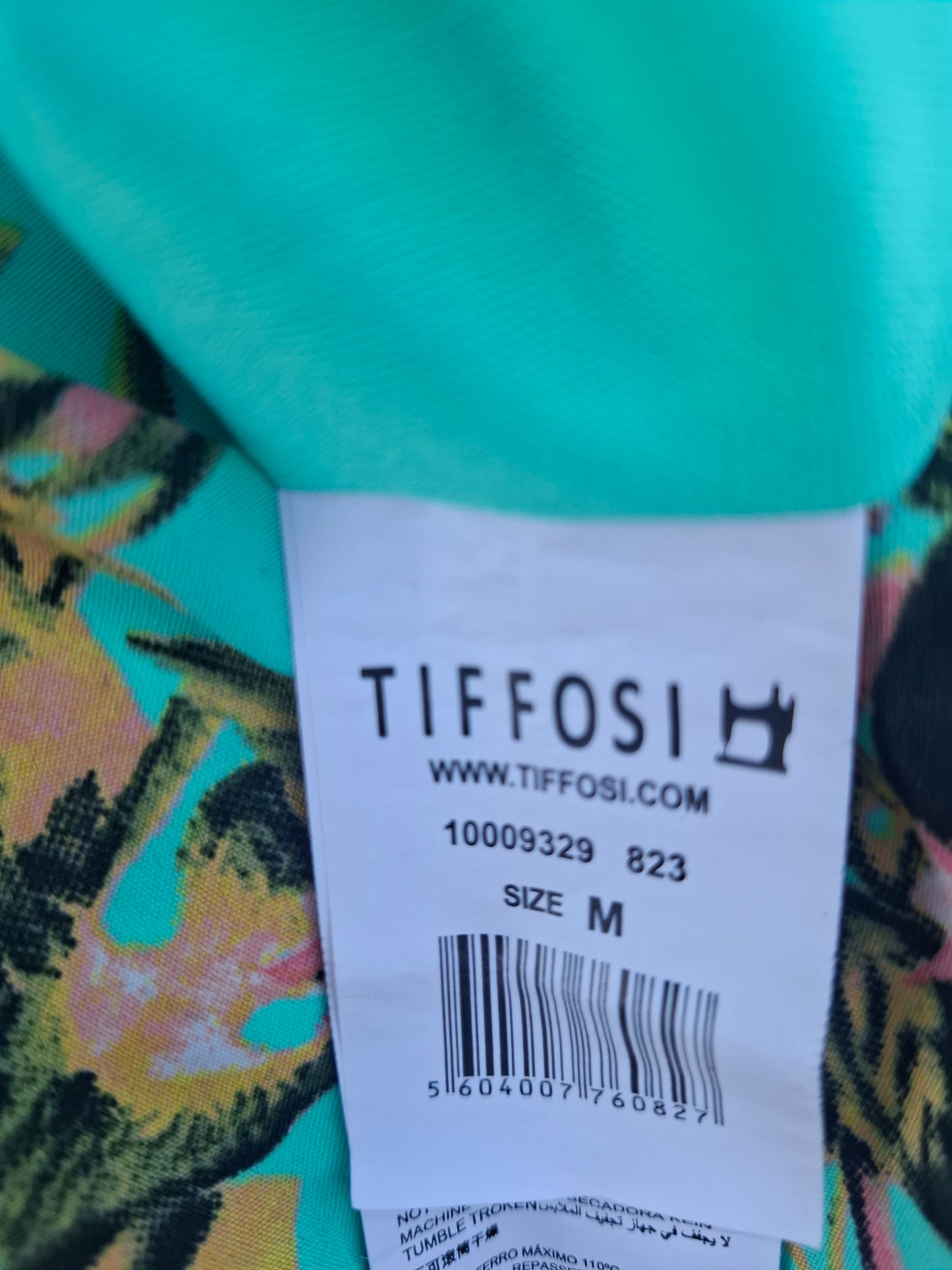 USADO – Vestido sin mangas floral en verde menta Tiffosi (Talla M)