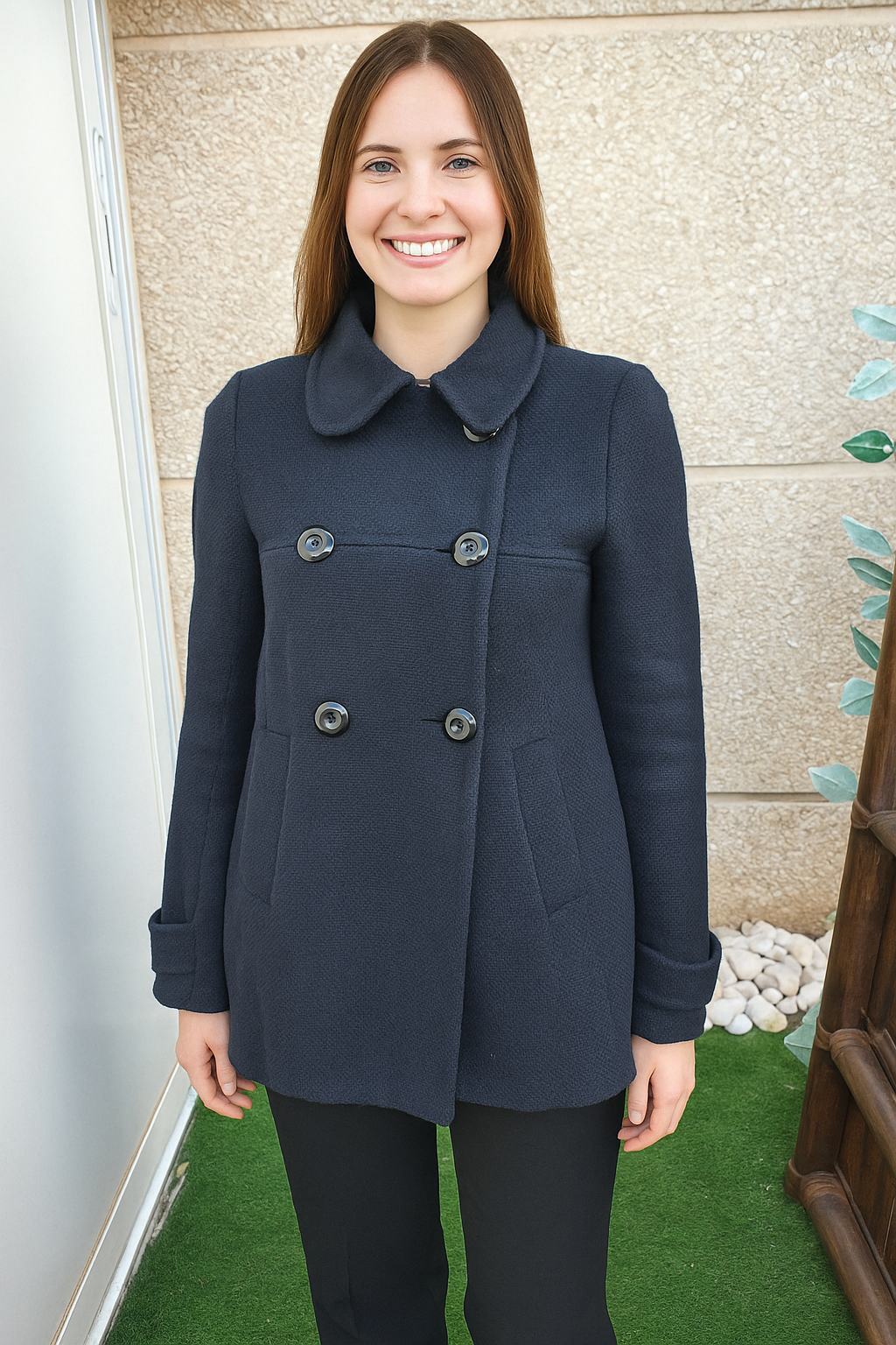 USADO – Abrigo negro cruzado BERSHKA OUTWEAR (Talla S / MEX 26)