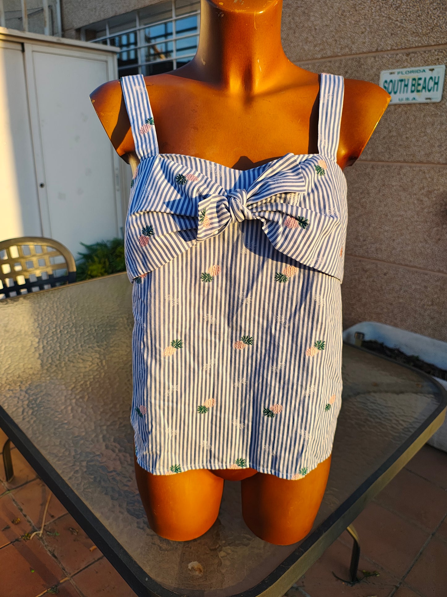Top de tirantes con lazo y estampado de piñas Kiabi