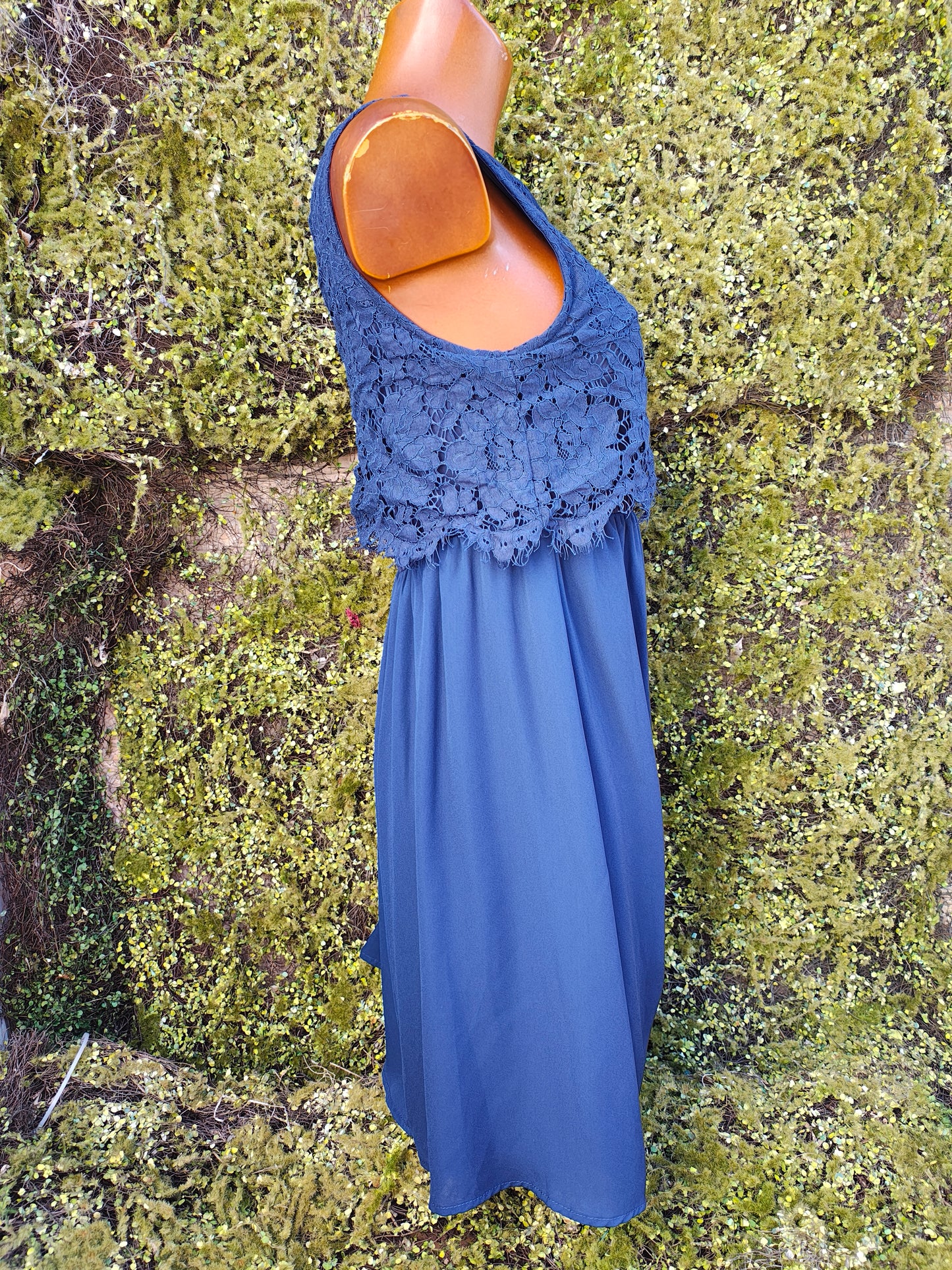 D'OCCASION - Robe en dentelle bleue Mango Suit (Taille M)