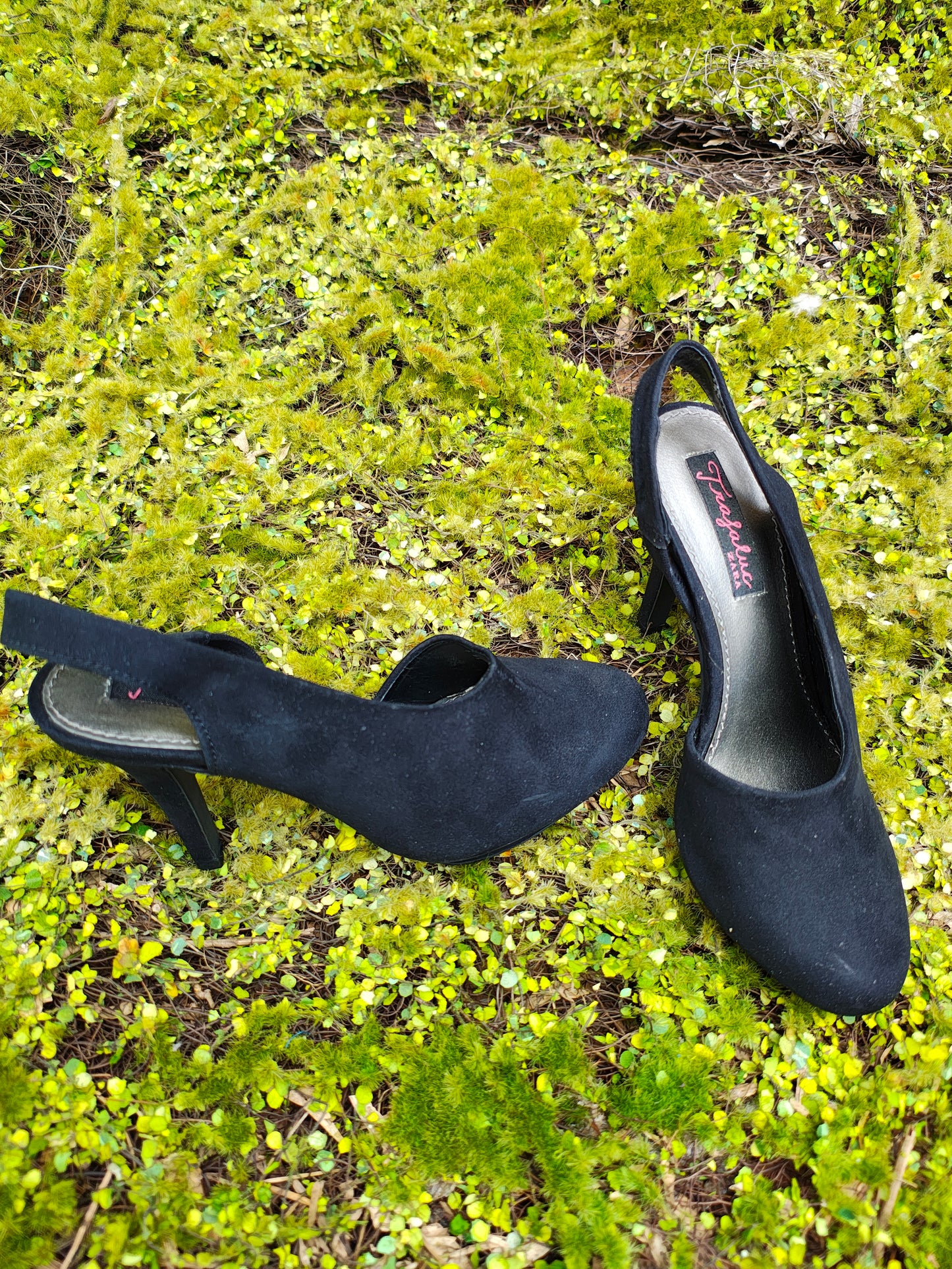 USADO - Zapatos negros de tacón Zara Trafaluc (Talla 37)