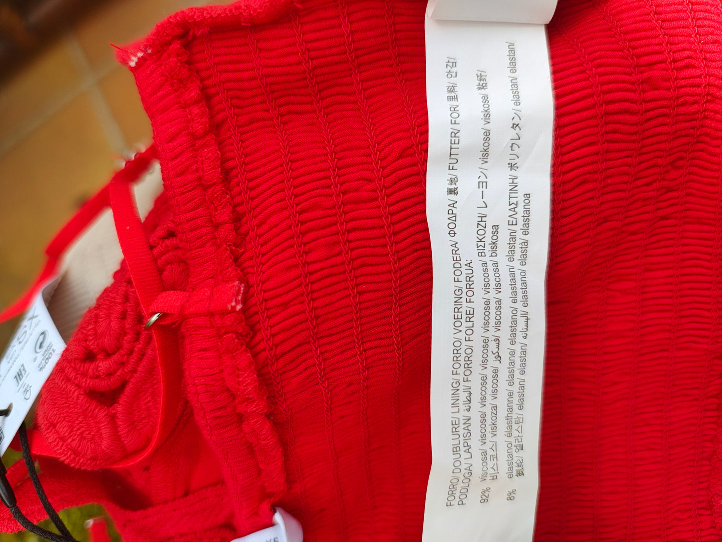 NUEVO - Top rojo de encaje Stradivarius (Talla XS)