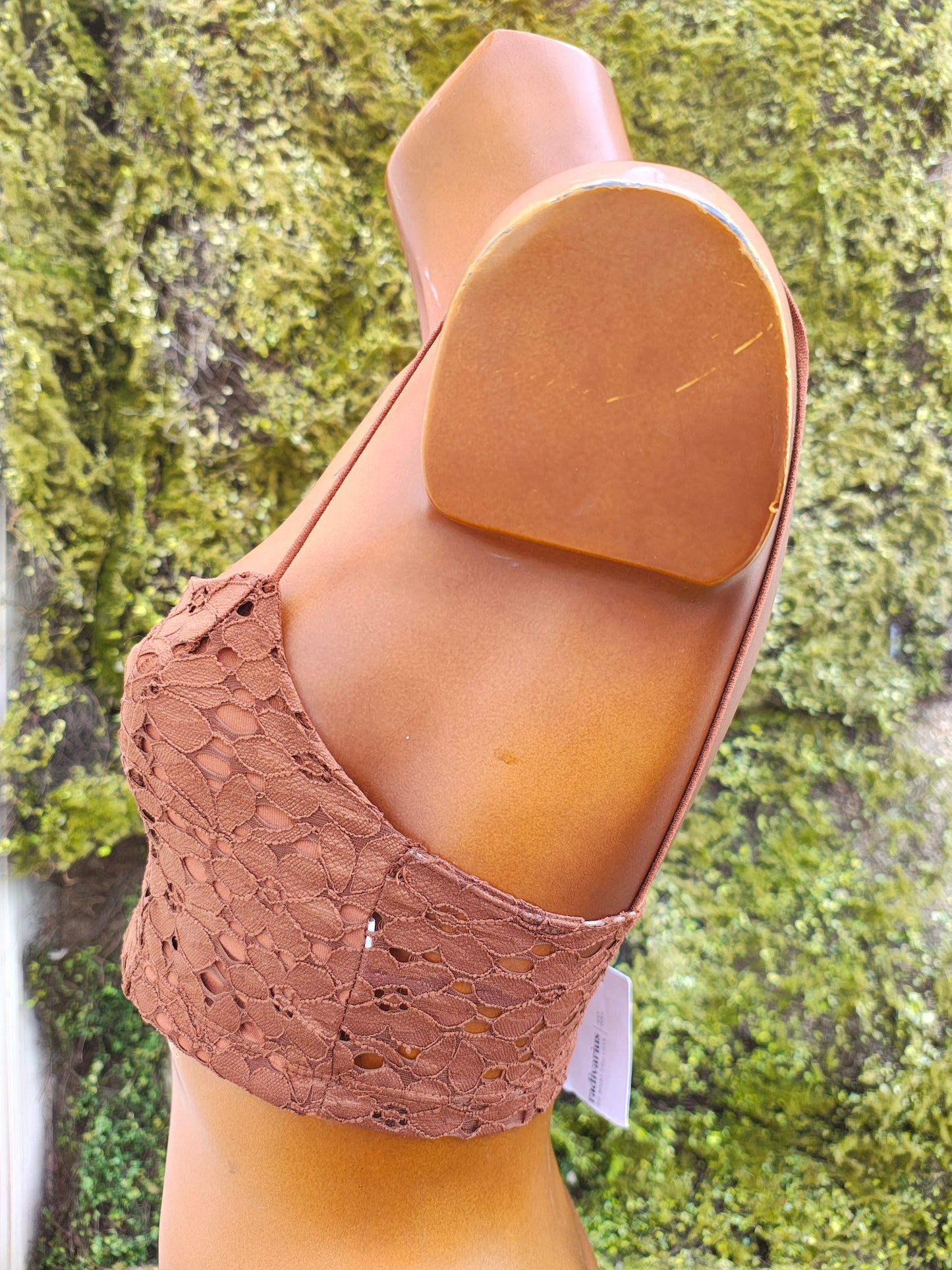 NUEVO - Top bandeau calado color teja Stradivarius (Talla M)