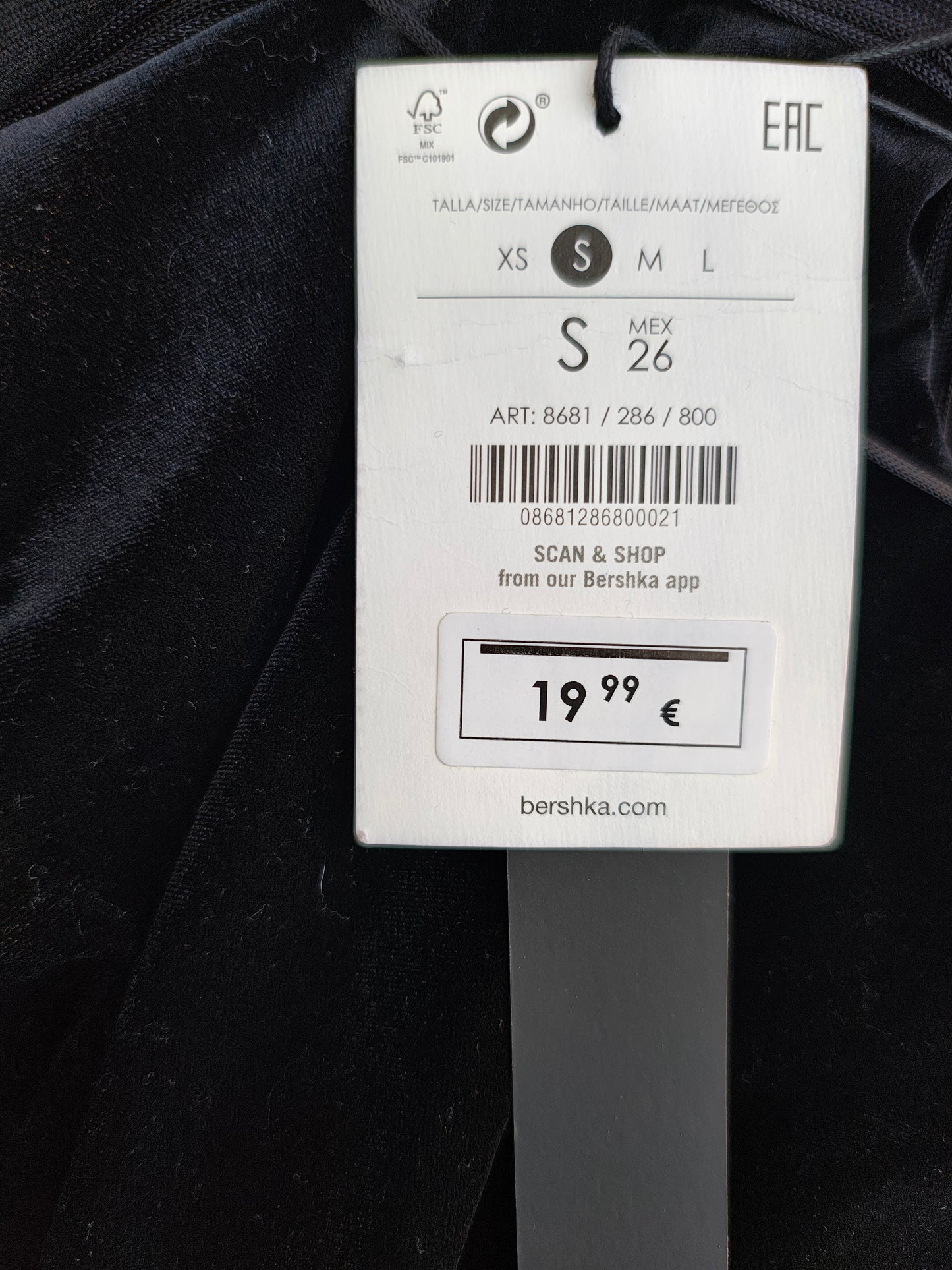 NUEVO - Top negro de terciopelo con flecos Bershka Special Edition (Talla S)