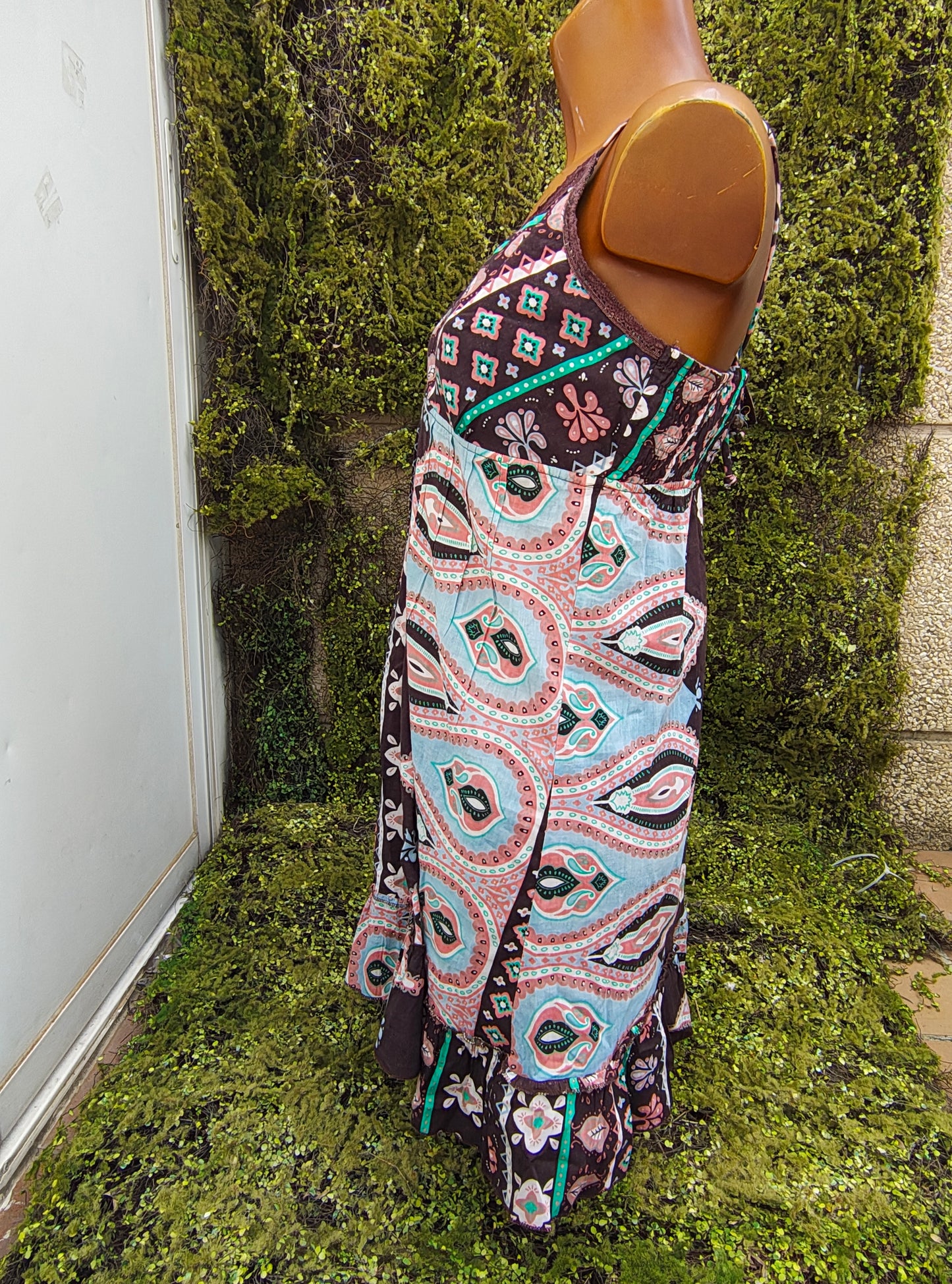 USADO-Vestido boho marrón con estampado floral multicolor (Talla M)