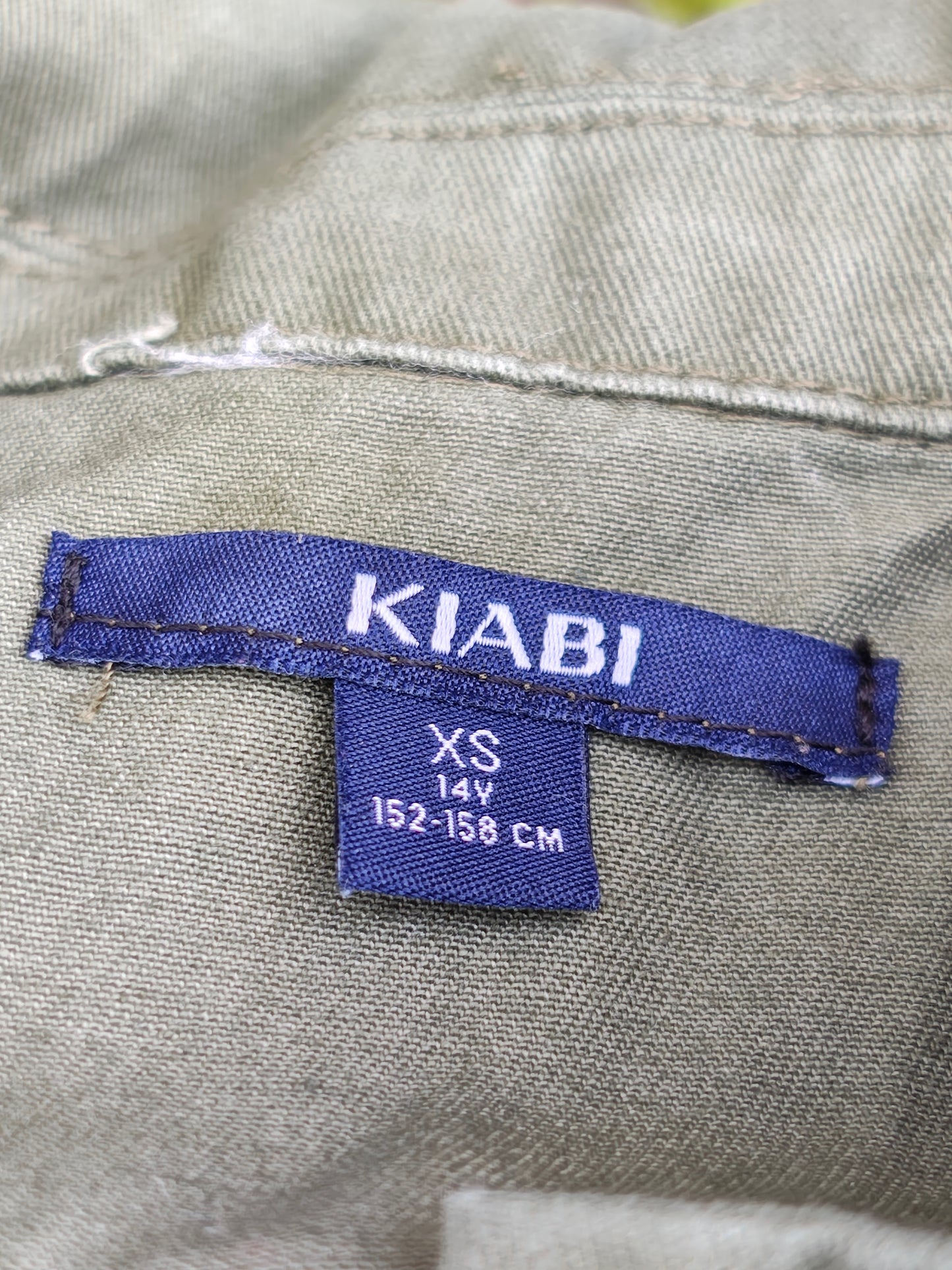 Veste militaire en coton vert KIABI d'occasion (taille XS)
