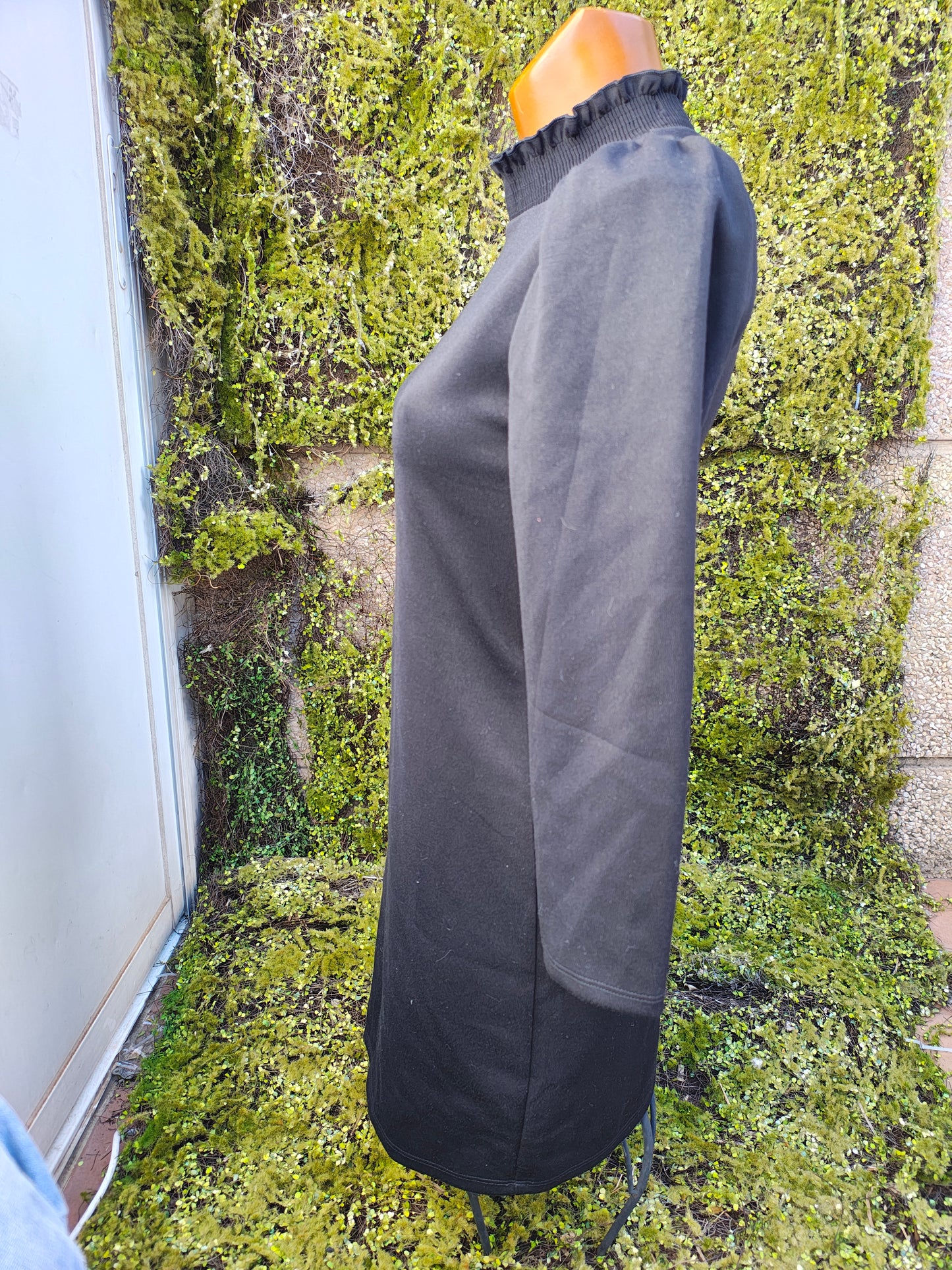 D'OCCASION - Robe noire à manches longues et col froncé MNG (Taille S)