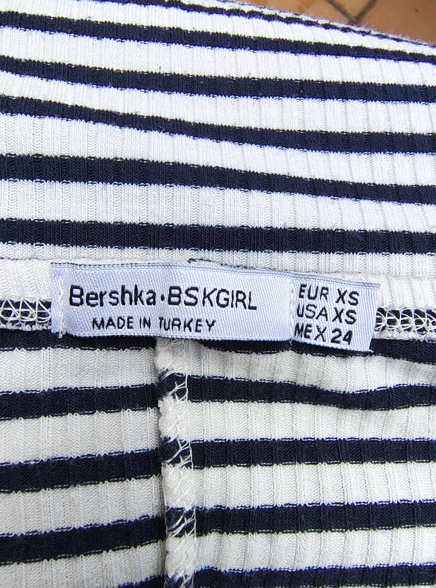 D'OCCASION - Robe rayée bleu marine Bershka BSK Girl (Taille XS)
