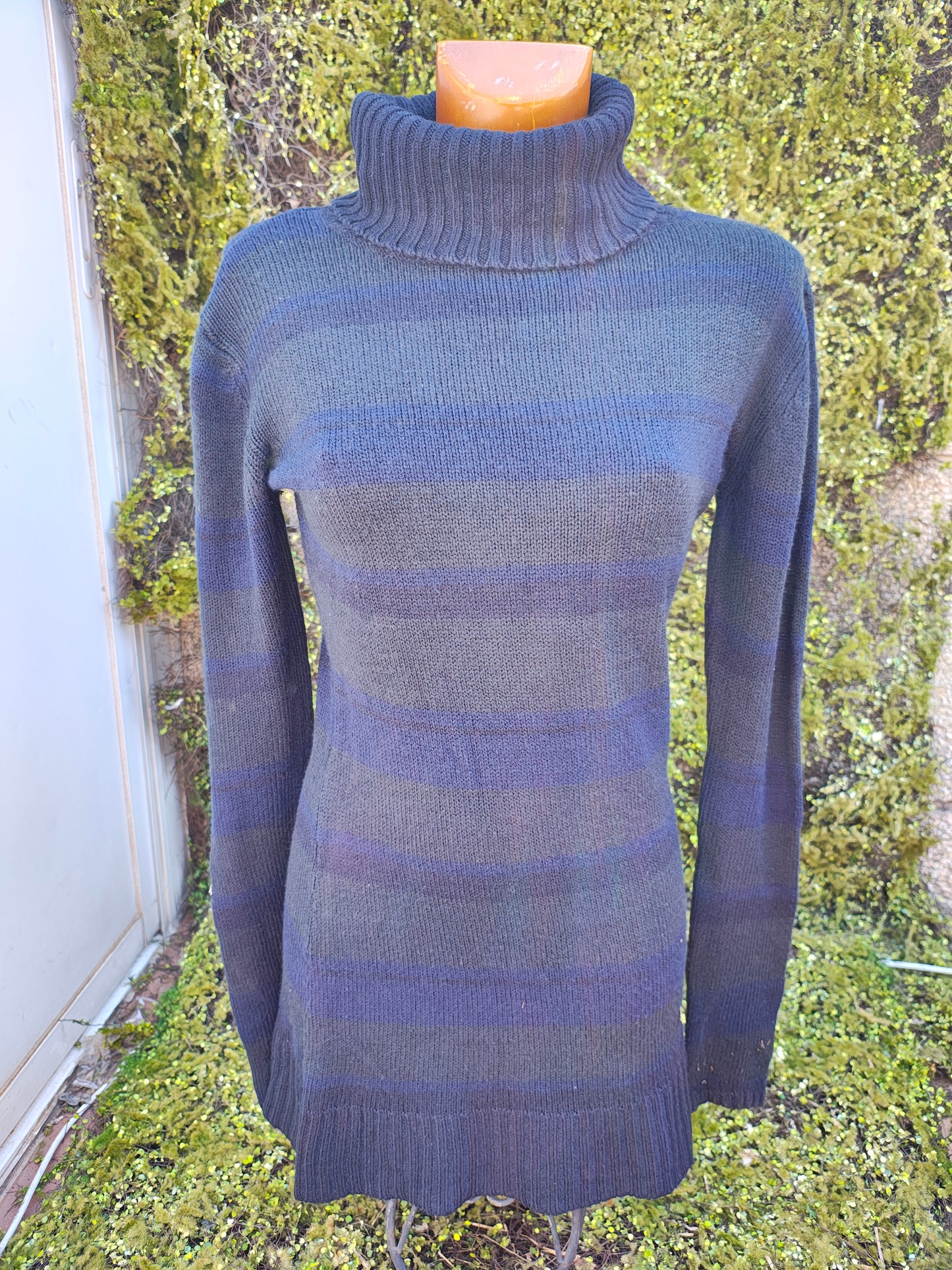 D'OCCASION - Robe longue col montant Inside Voltasur (Taille M)