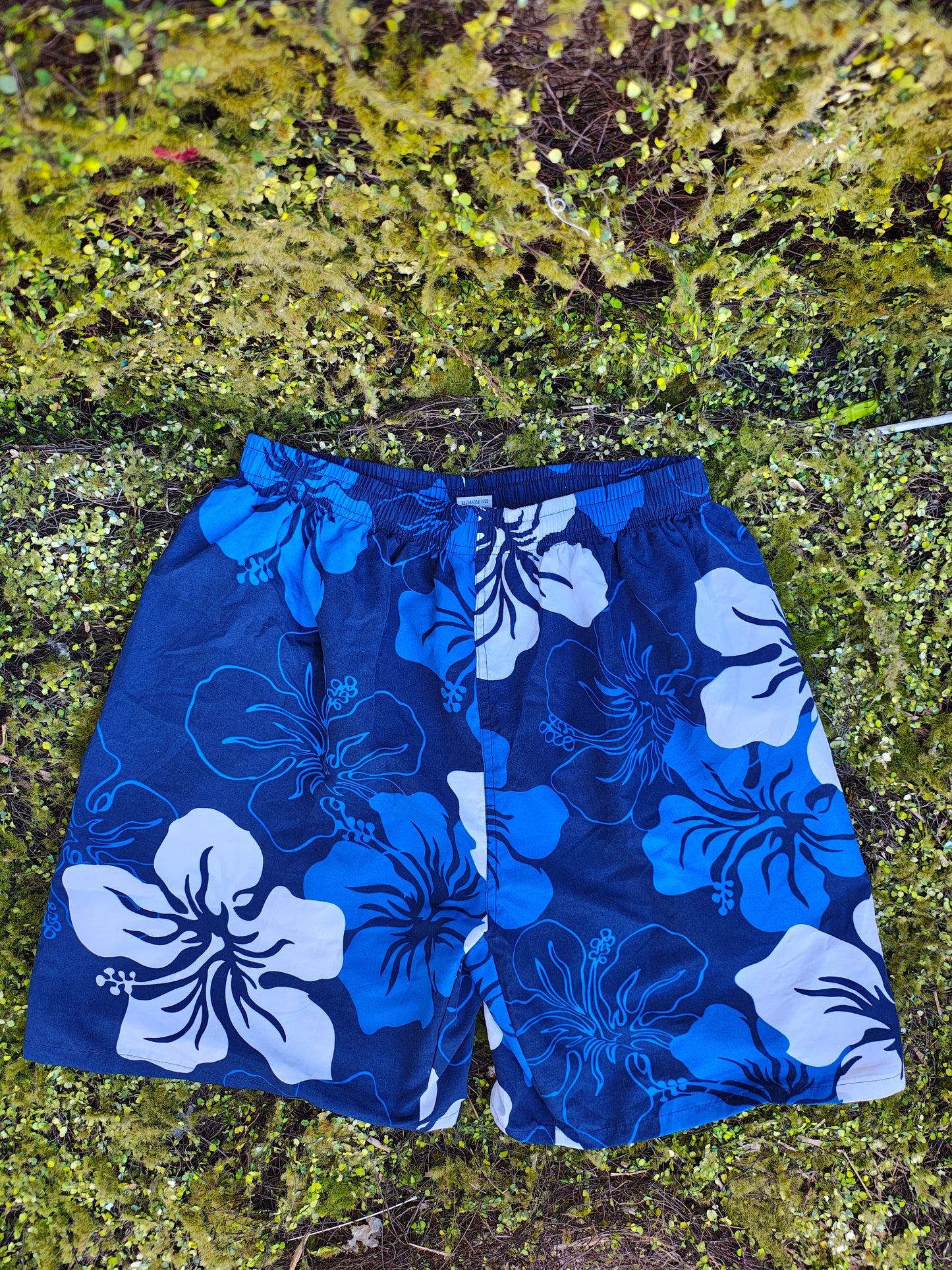 D'OCCASION – Maillot de bain/Boxer de plage imprimé hibiscus bleu (Taille XXL)
