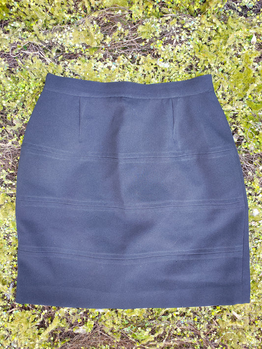 USADO – Falda lápiz negra clásica Atame Madrid (Talla aprox. EUR M)