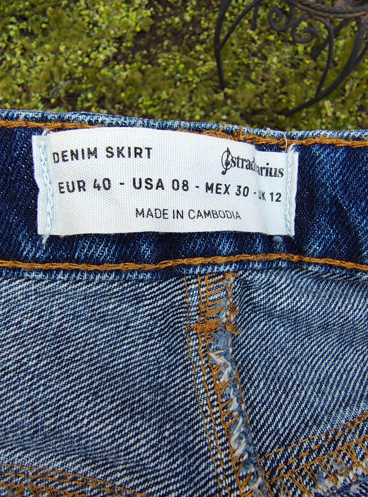 USADO – Minifalda vaquera azul Stradivarius Denim Skirt (Talla EUR 40 / USA 08 / MEX 30)