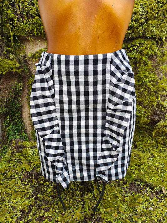 USADO – Falda de cuadros Vichy con frunces laterales STRADIVARIUS (Talla EUR 34)