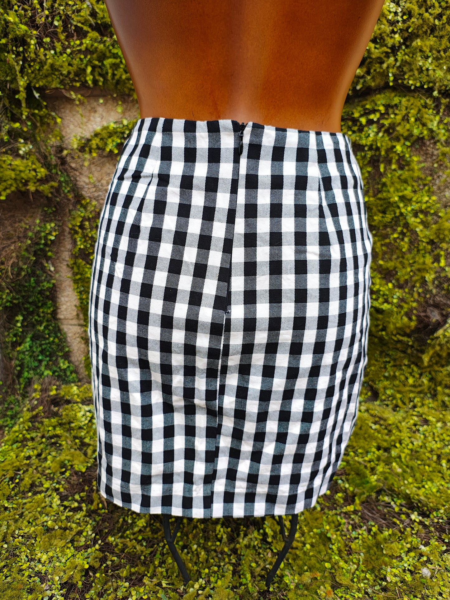 USADO – Falda de cuadros Vichy con frunces laterales STRADIVARIUS (Talla EUR 34)