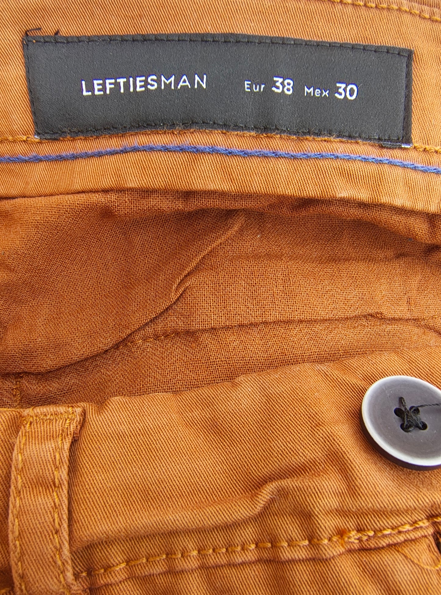 USADO – Pantalones chinos color teja LEFTIESMAN (Talla EUR 38)