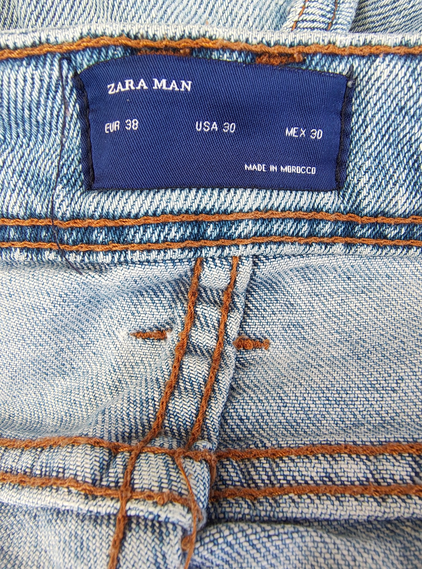 USADO – Vaqueros pitillo denim claro Zara Man “All Seasons Tech” (Talla EUR 38)