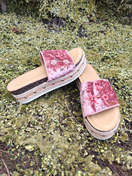 USADO – Sandalias de plataforma con bordado floral en terciopelo rosa (Talla EUR 39)