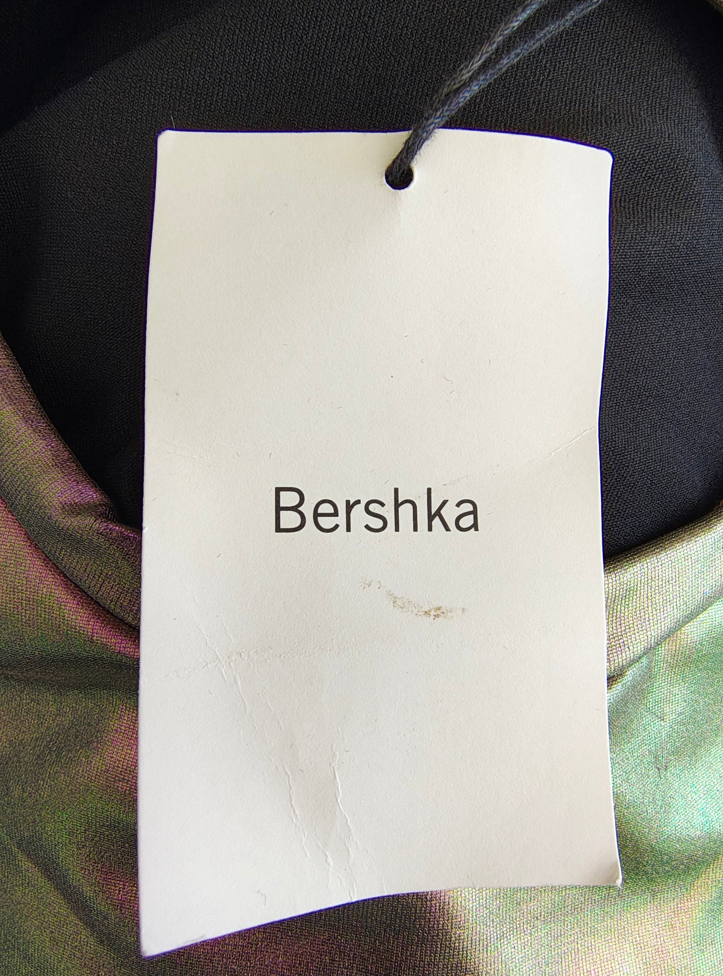 NUEVO – Top efecto iridiscente metálico de BERSHKA (Talla EUR XS)