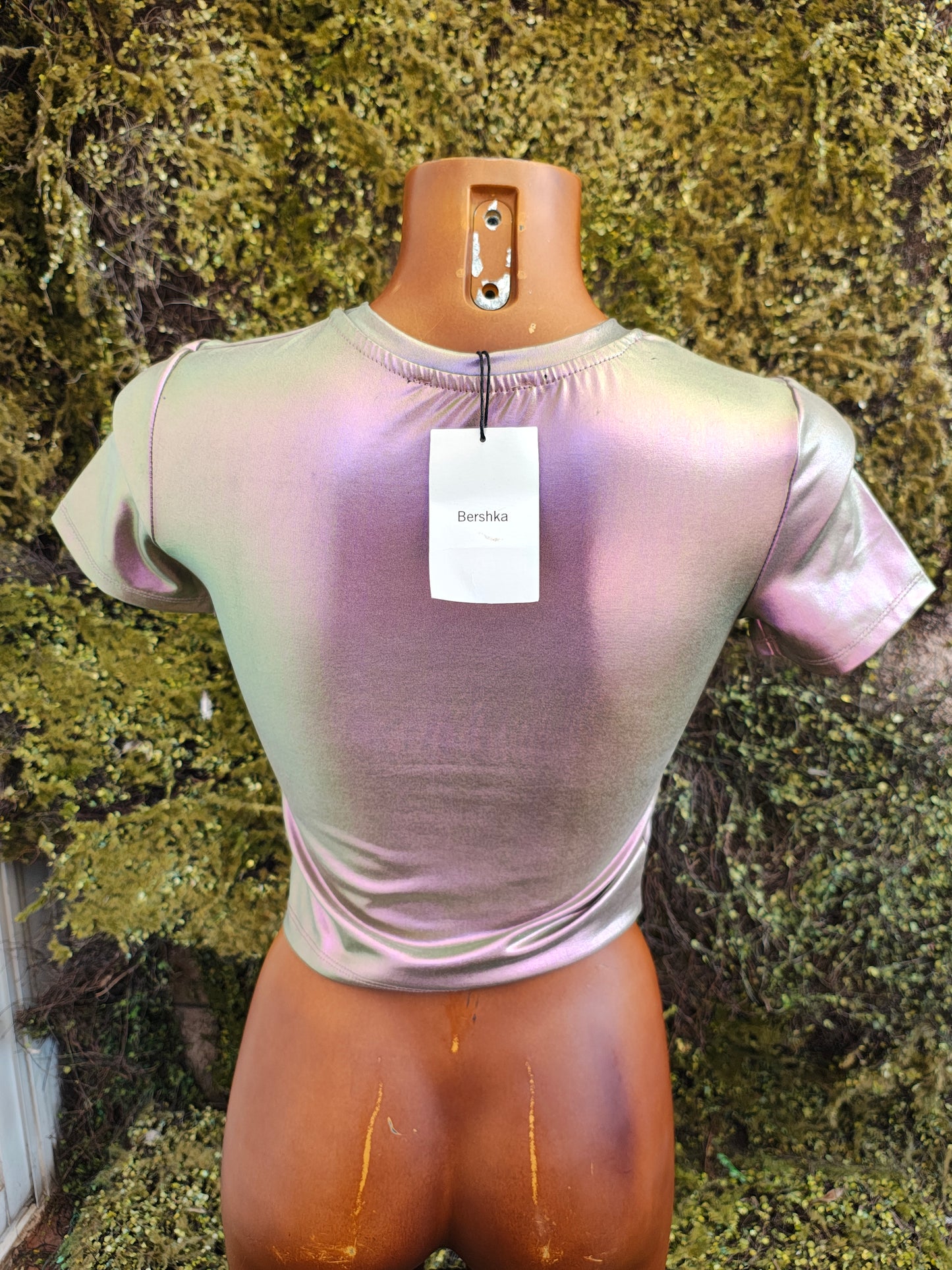 NUEVO – Top efecto iridiscente metálico de BERSHKA (Talla EUR XS)