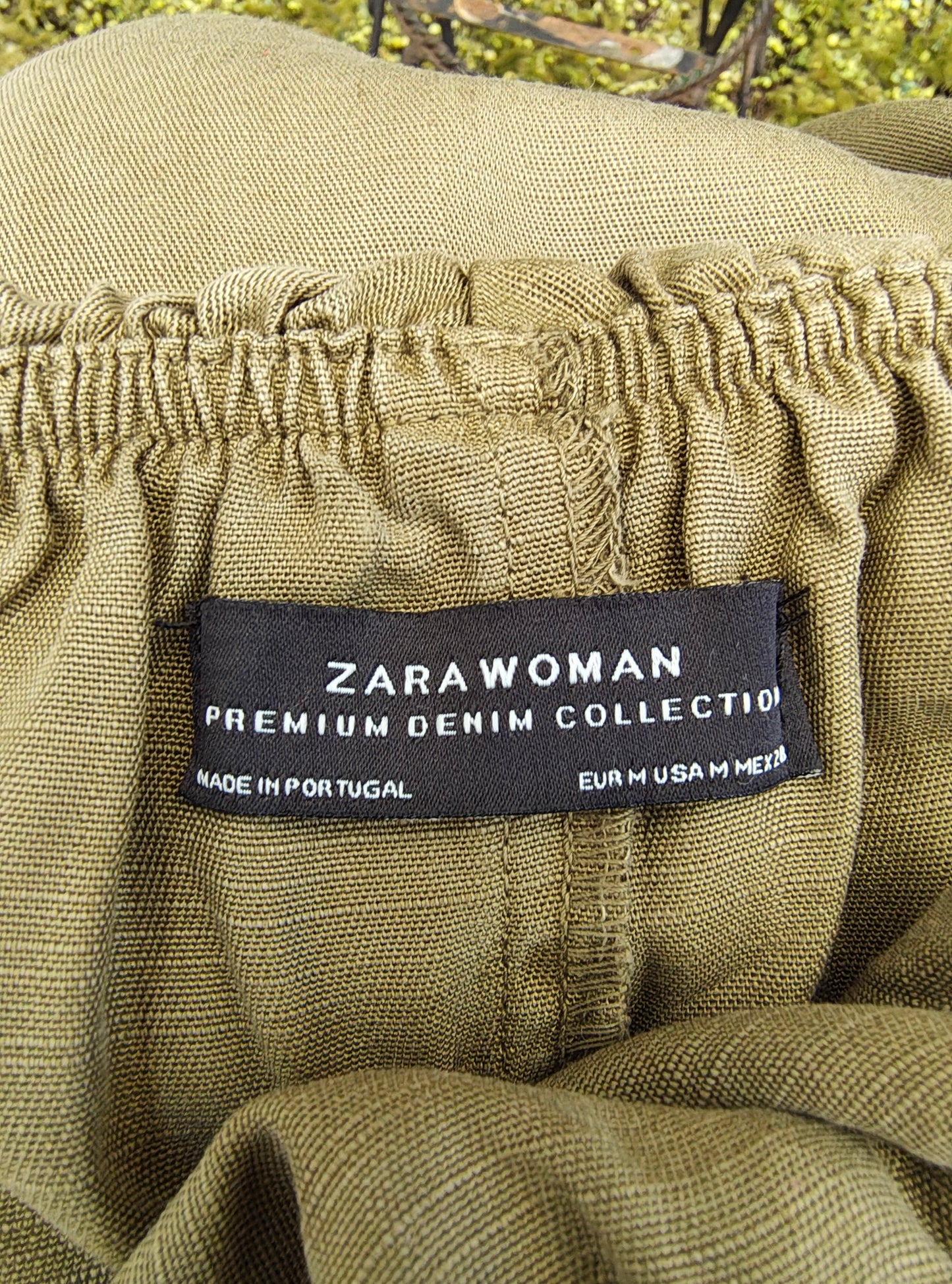 D'OCCASION – Combinaison bustier vert olive de la collection ZARA WOMAN Premium Denim (Taille EUR M)
