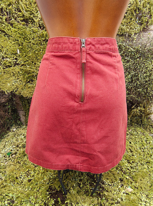 D'OCCASION – Jupe à carreaux verts de Stradivarius (Taille 34 EUR)