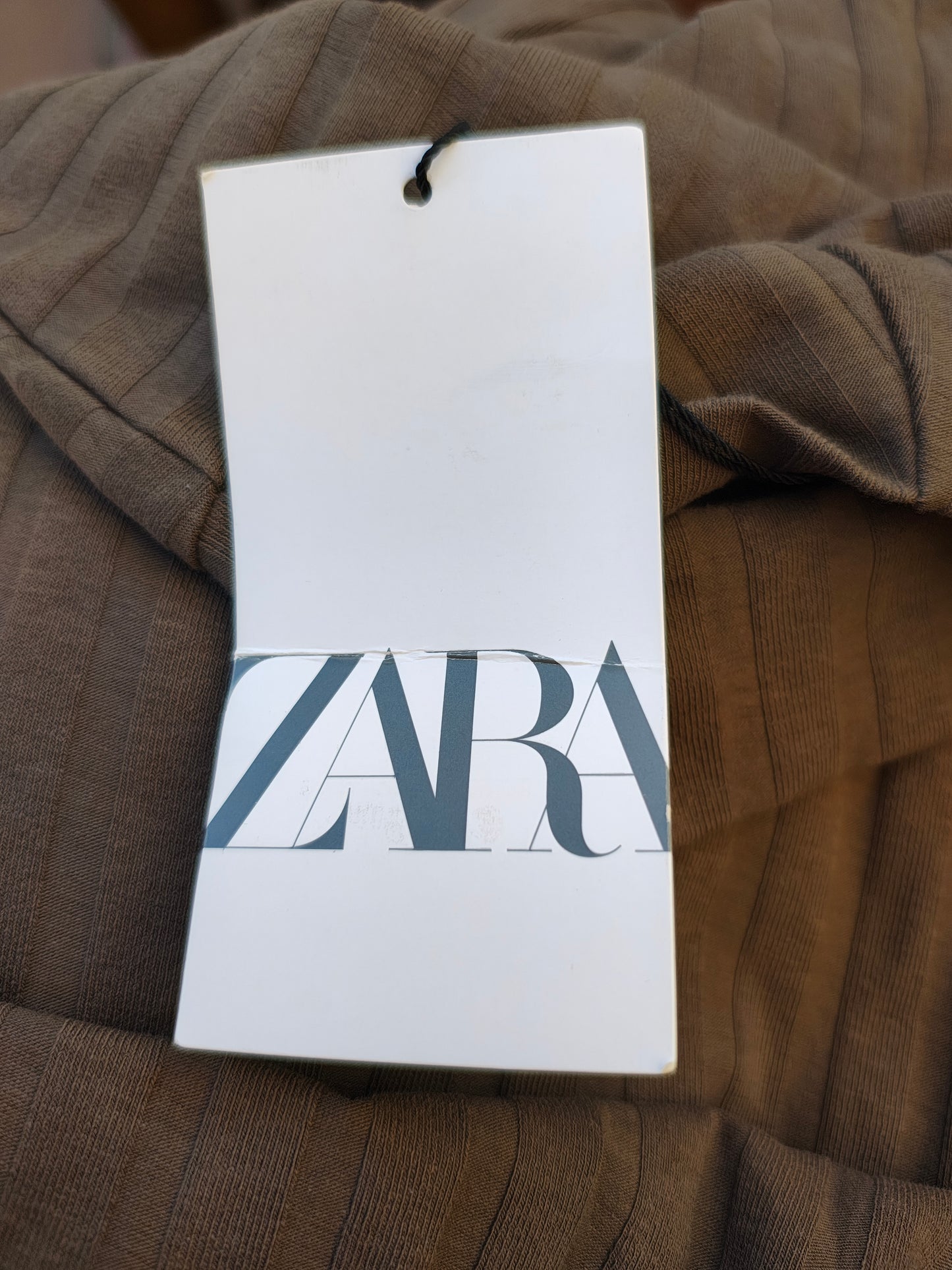 NUEVO– Vestido canalé marrón de ZARA (Talla EUR S)