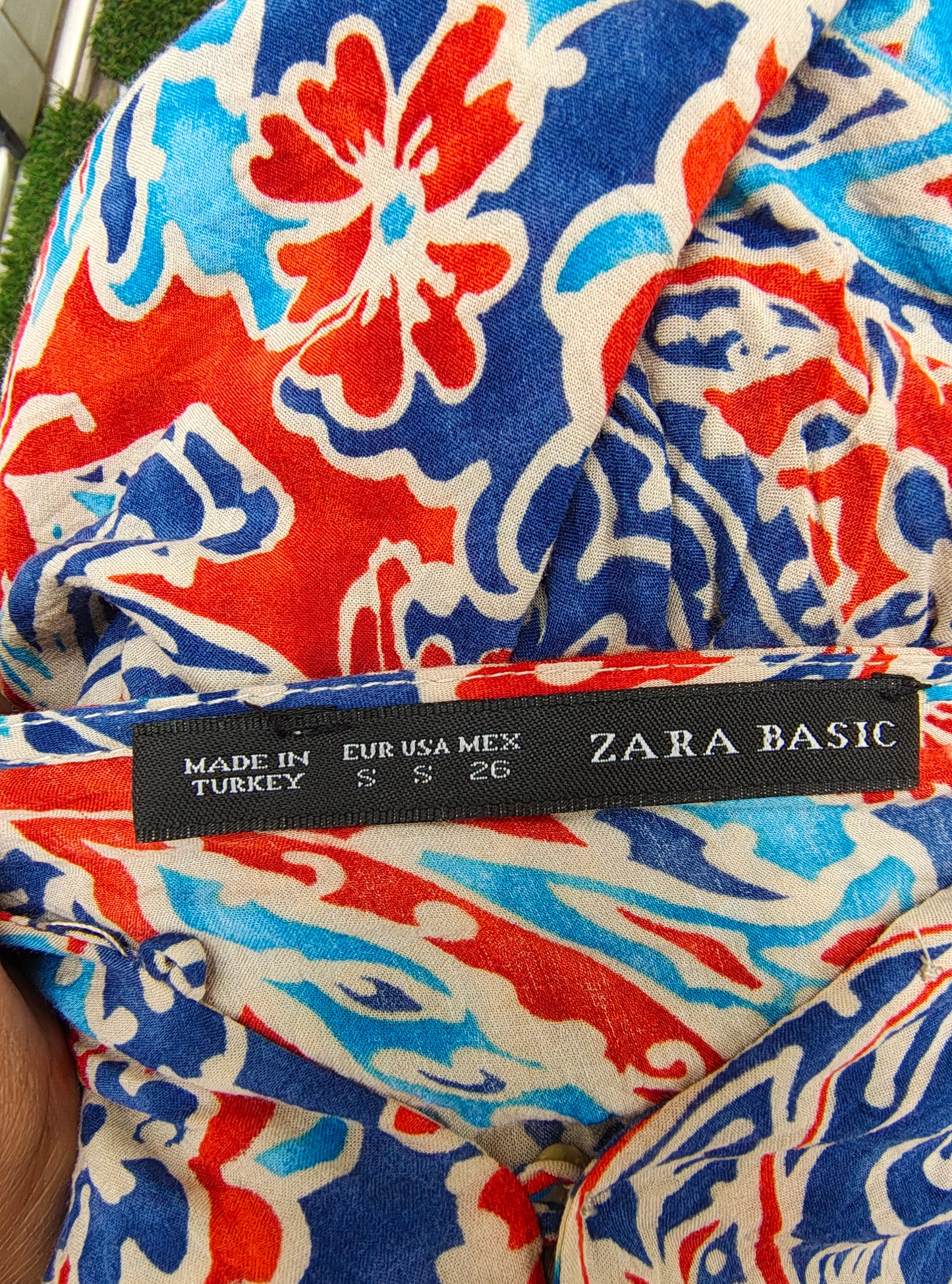 D'OCCASION – Chemisier imprimé multicolore à manches 3/4 ZARA BASIC (Taille S)