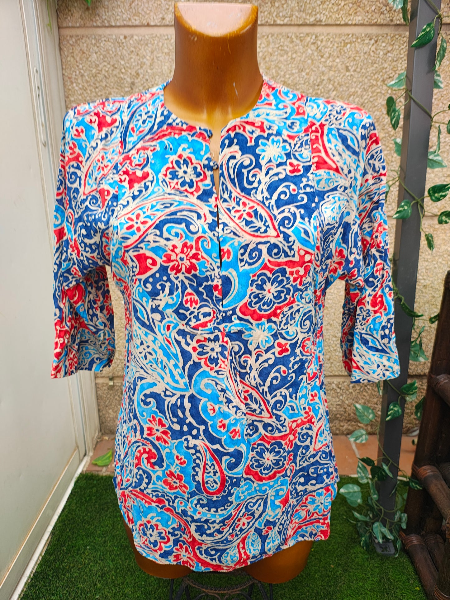 D'OCCASION – Chemisier imprimé multicolore à manches 3/4 ZARA BASIC (Taille S)