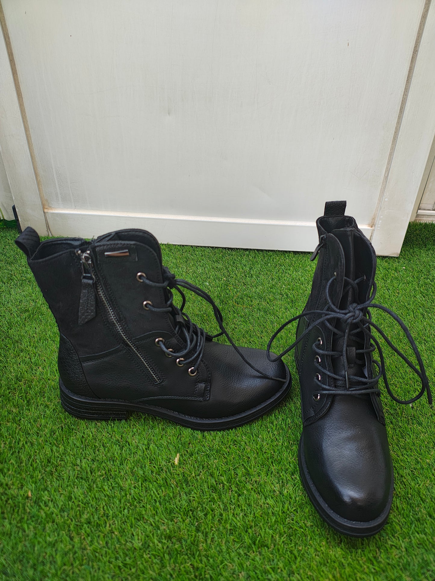 NUEVO – Botines negros con cremallera LADY GLORY (Talla 38)