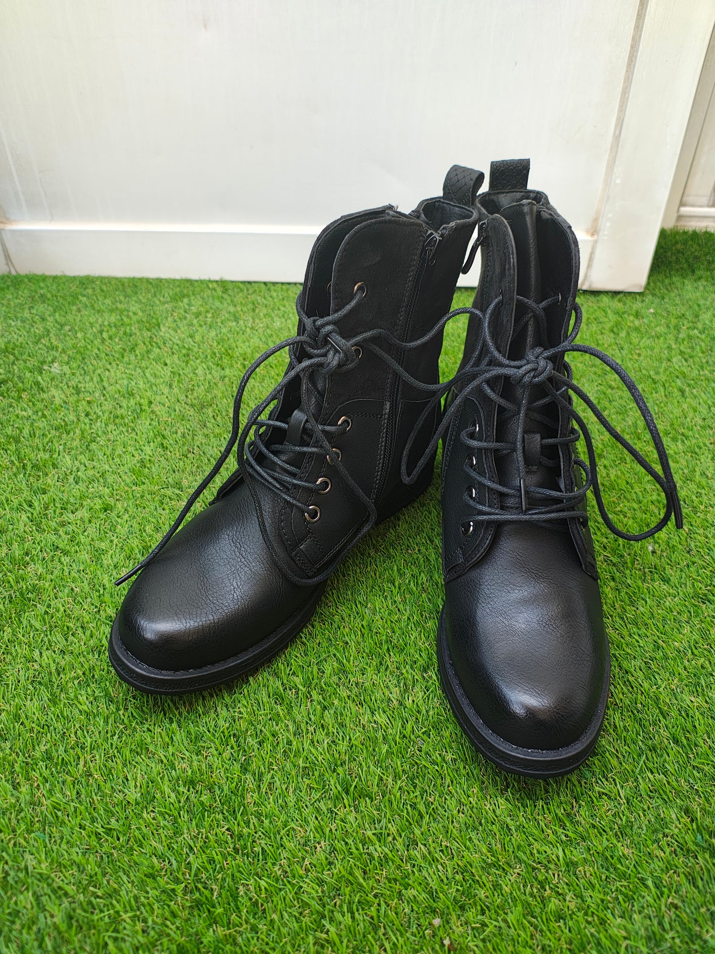 NUEVO – Botines negros con cremallera LADY GLORY (Talla 38)
