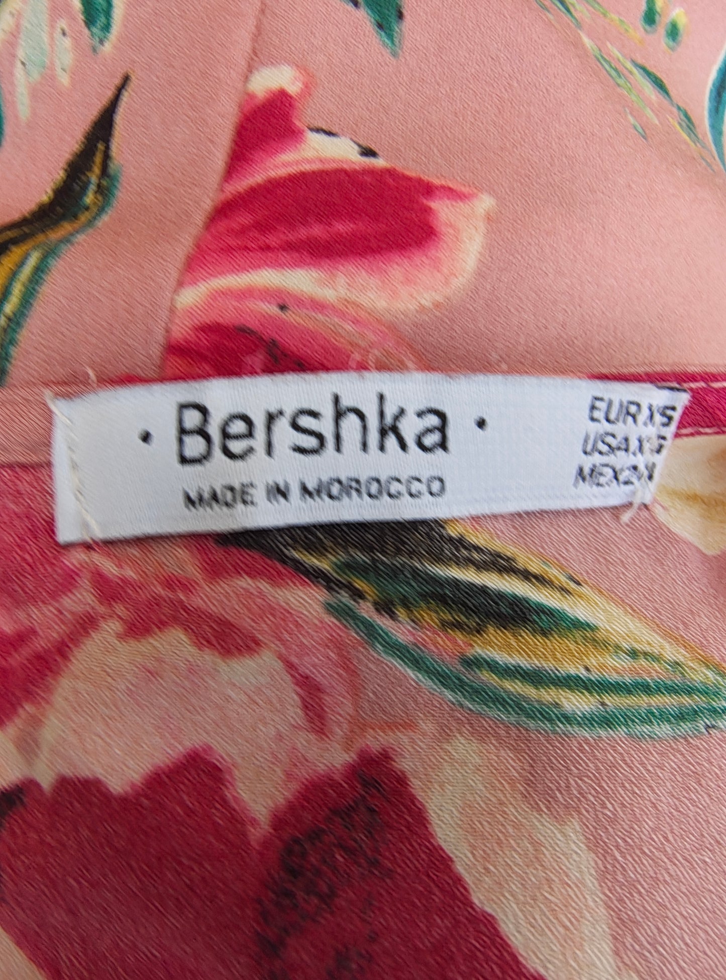 D'OCCASION – Chemisier froncé à fleurs BERSHKA (taille S)