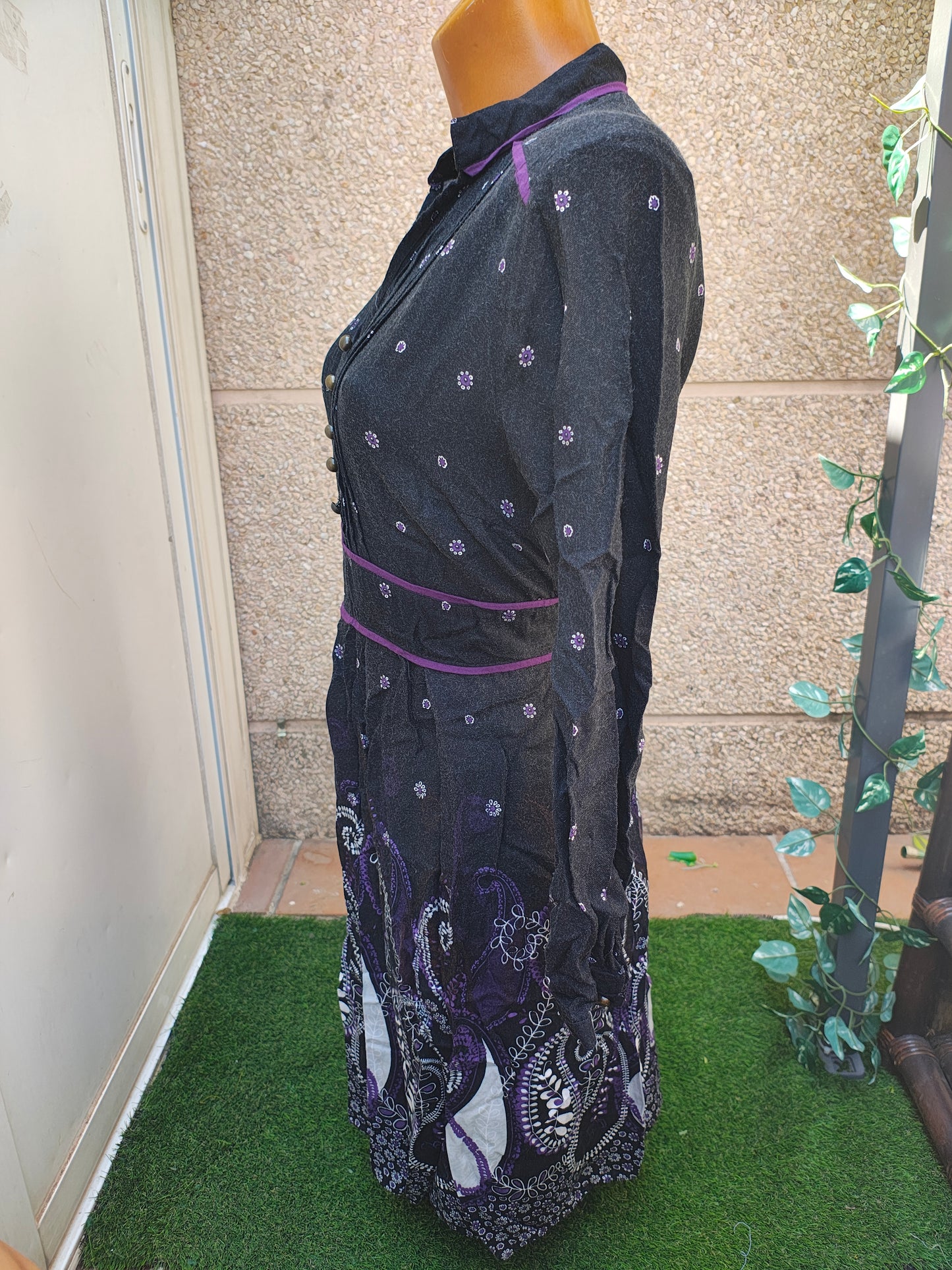 D'OCCASION – Robe midi noire imprimée SAYLE (Taille non visible)