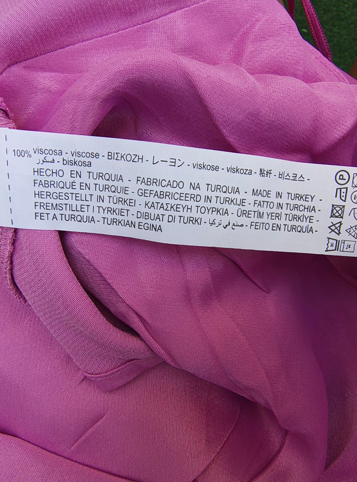 NOUVEAU – Top en satin rose fuchsia à décolleté drapé de ZARA (Taille XS)