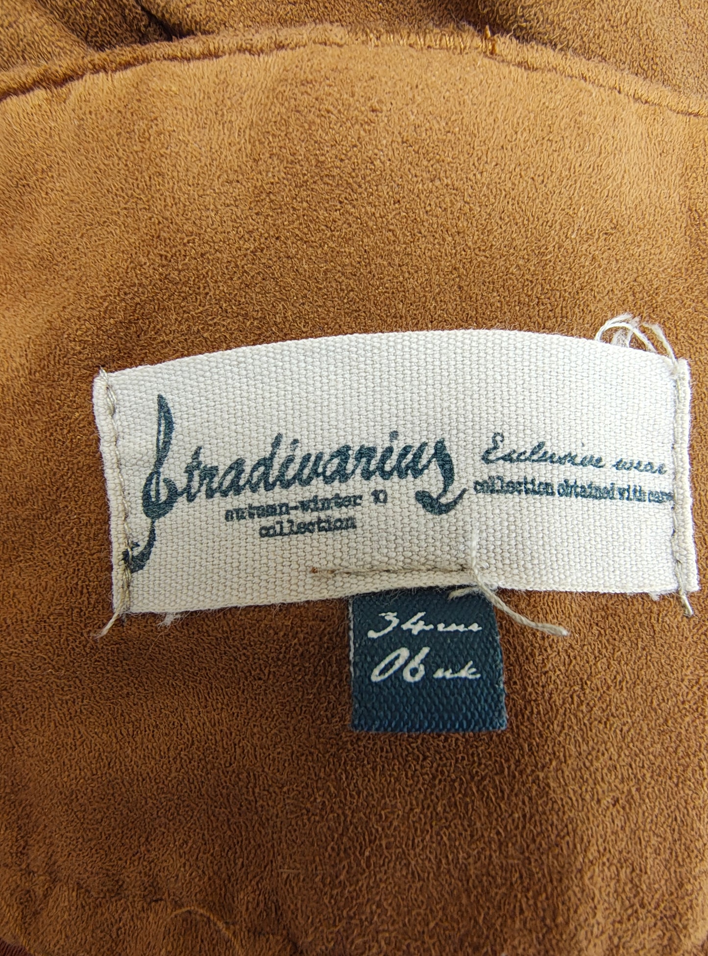D'OCCASION – Short ceinturé marron STRADIVARIUS (Taille 34 EUR)