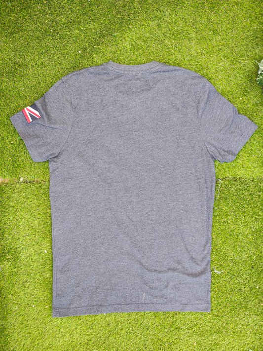 USADO – Camiseta gris logo “J. WILLS GBR” JACK WILLS (Talla XS)