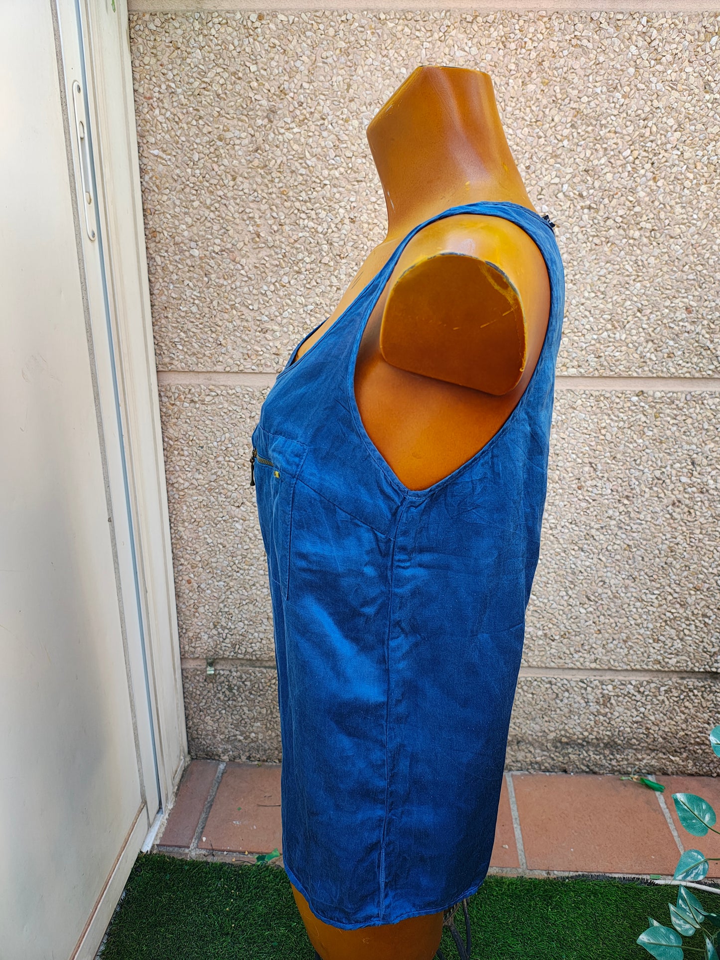 D'OCCASION – ZARA TRAFALUC haut bleu avec fermeture éclair dorée (taille L EUR)