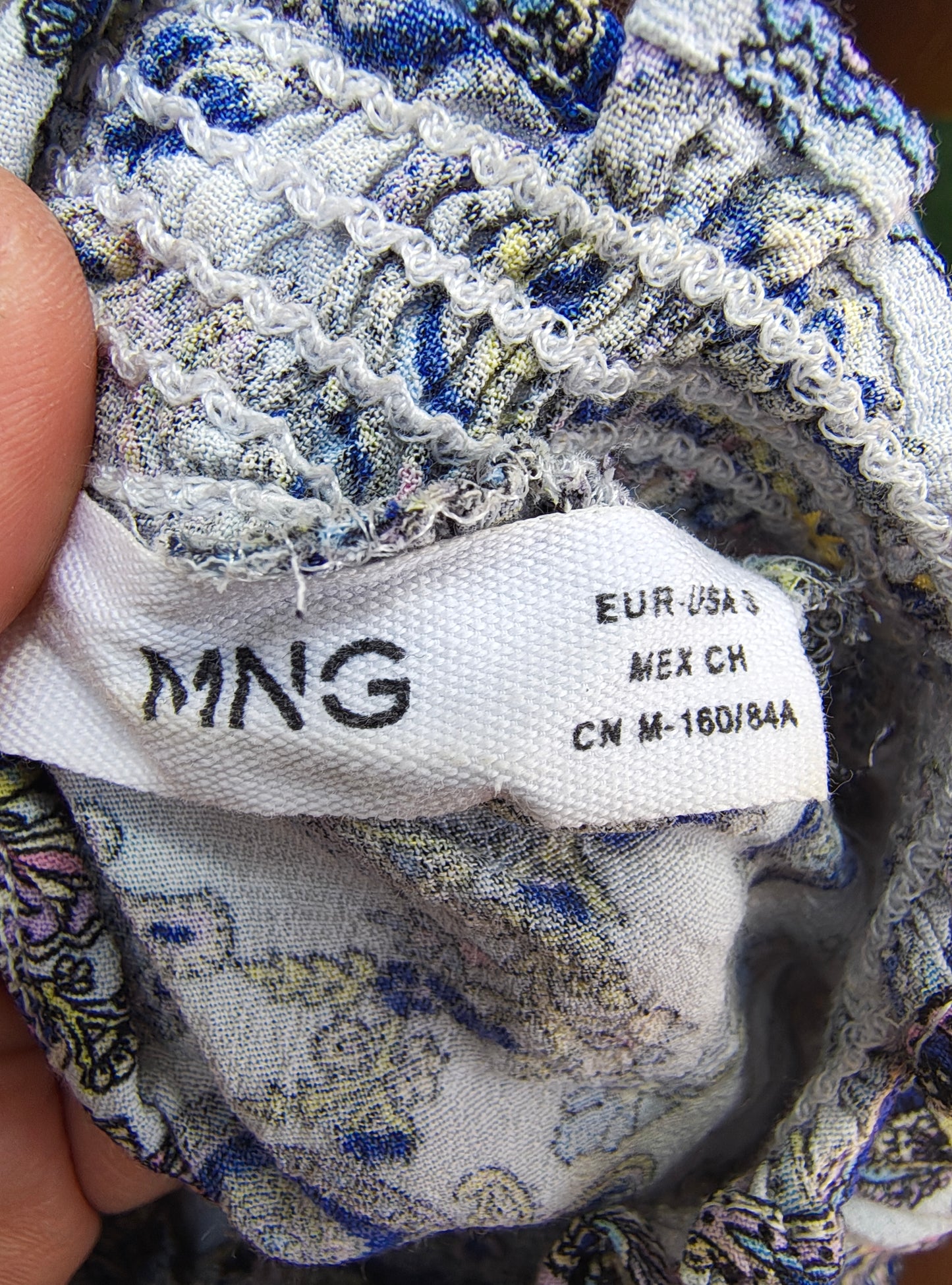 USADO – Top sin mangas de estampado paisley multicolor MNG (Talla S)