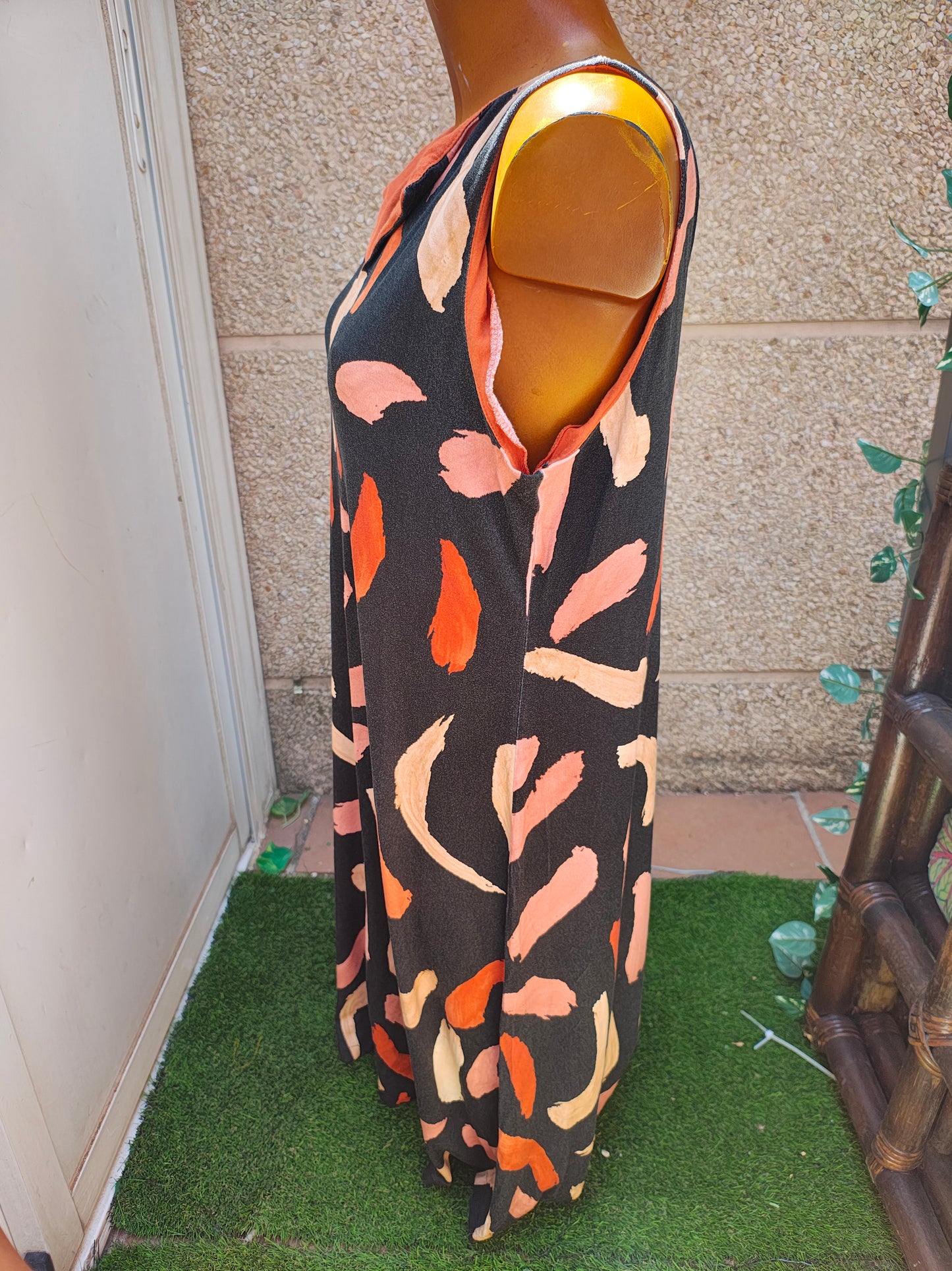 D'OCCASION – Robe longue sans manches à imprimé abstrait CDM by Mitjans (Taille XL)