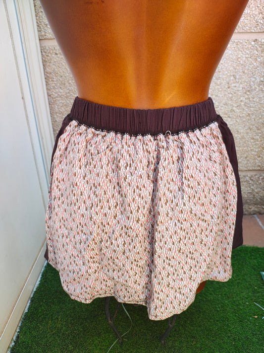 USADO – Falda estampada multicolor con cintura fruncida BSK by Bershka (Talla S)