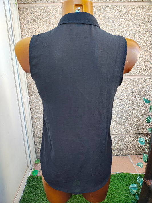 USADO – Top negro sin mangas semitransparente BSK by Bershka (Talla M)