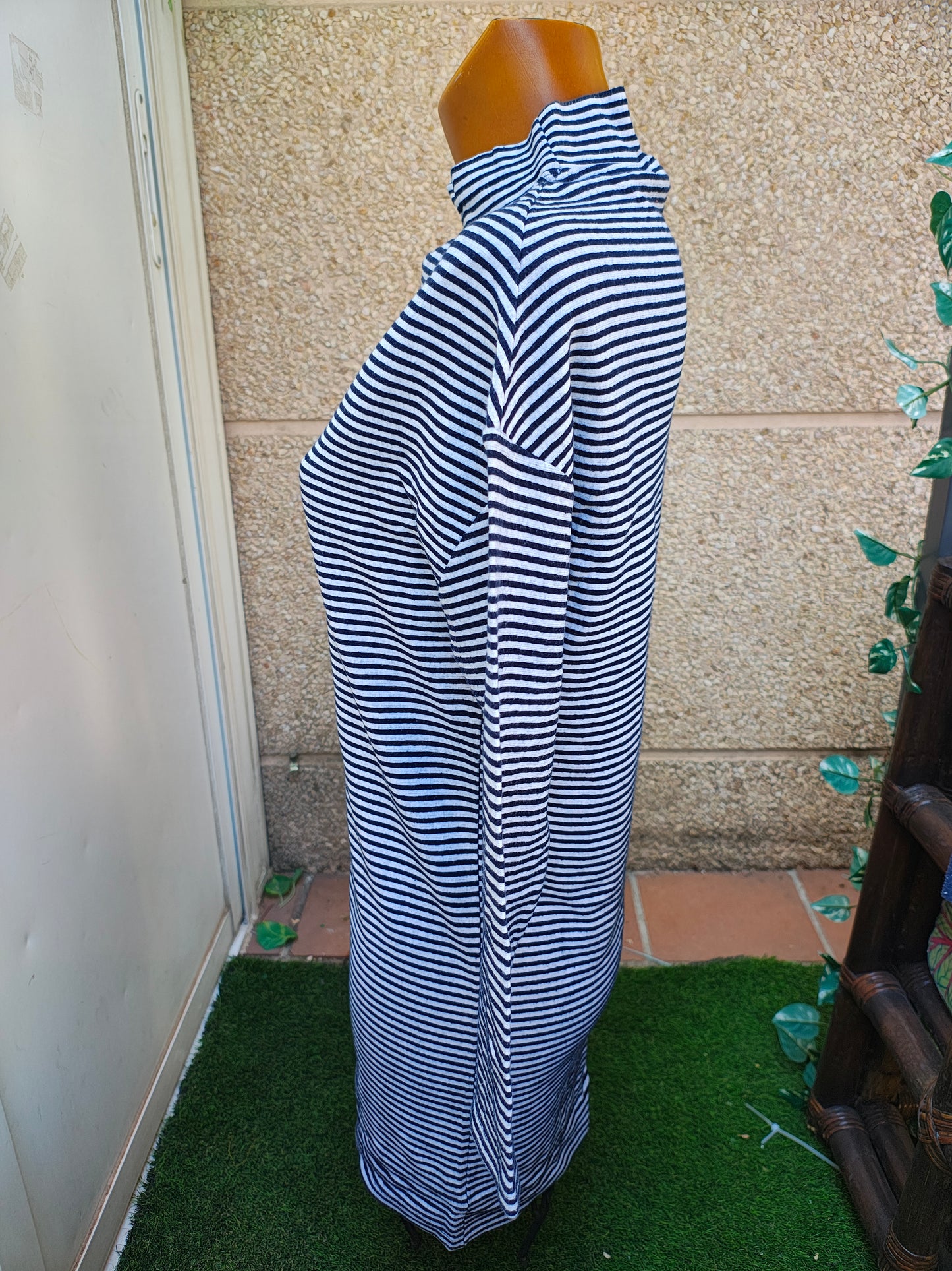 USADO – Vestido de rayas cuello alto ZARA Trafaluc Fall Winter Collection (Talla S)