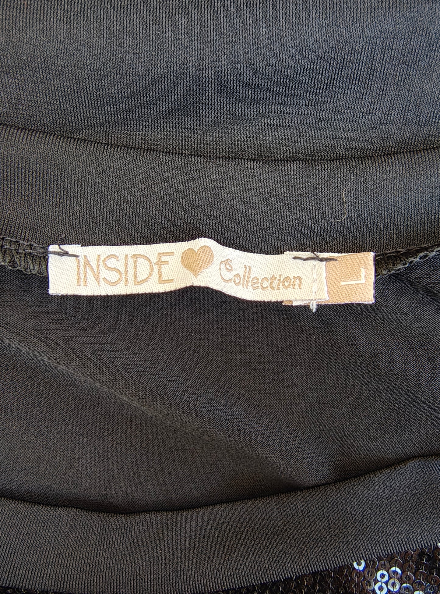 USADO – Top negro con lentejuelas delanteras INSIDE Collection (Talla L)