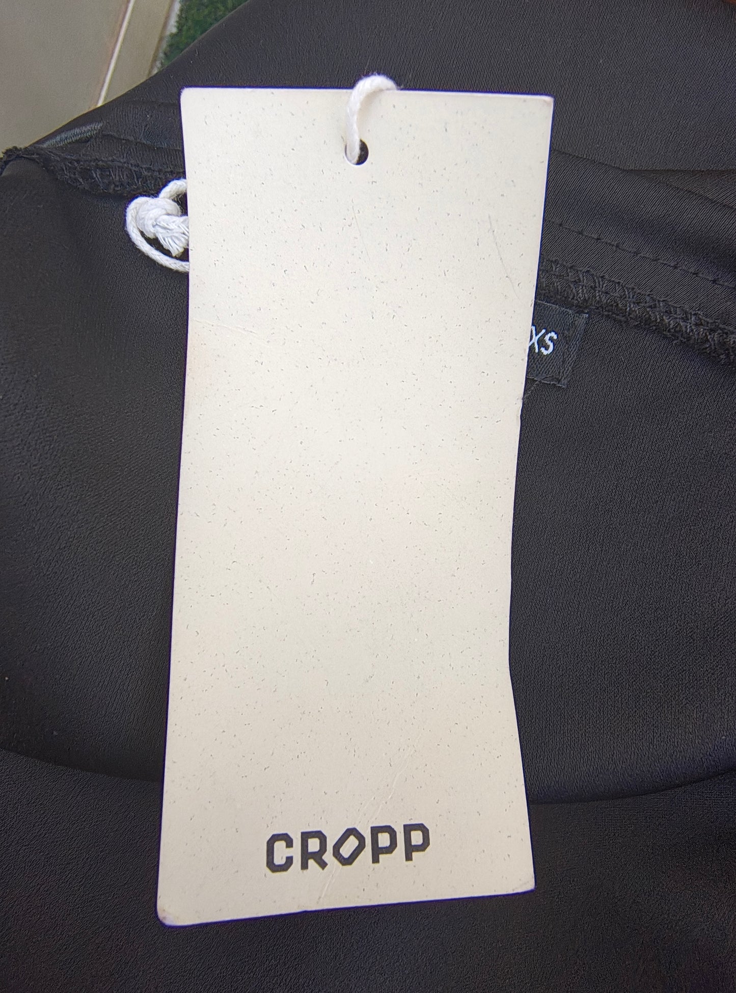 NUEVO – Vestido negro con abertura lateral y fruncido CROPP (Talla XS)