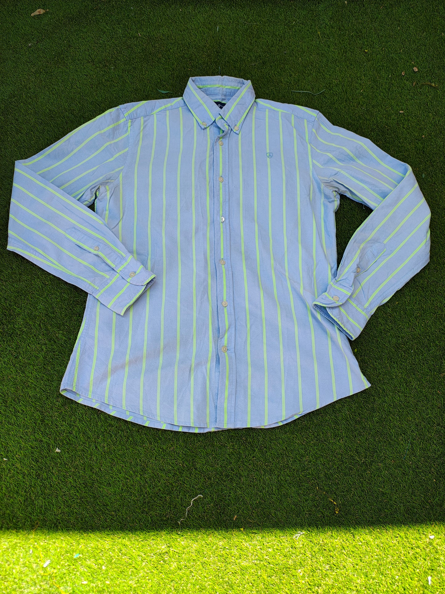 USADO – Camisa de rayas verde lima y azul celeste Álvaro Moreno (Talla 39)