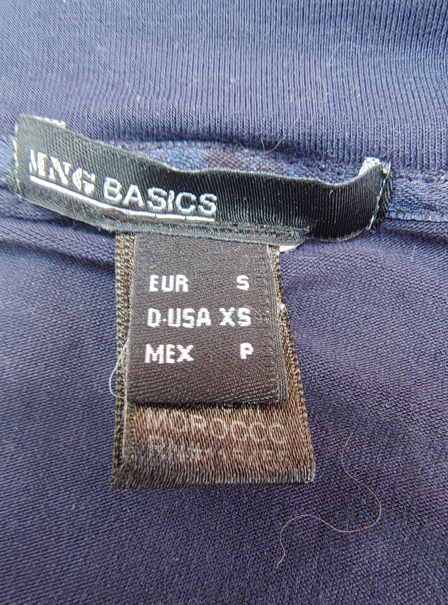 USADO – Top azul marino cruzado con cintura fruncida MNG Basics (Talla S)