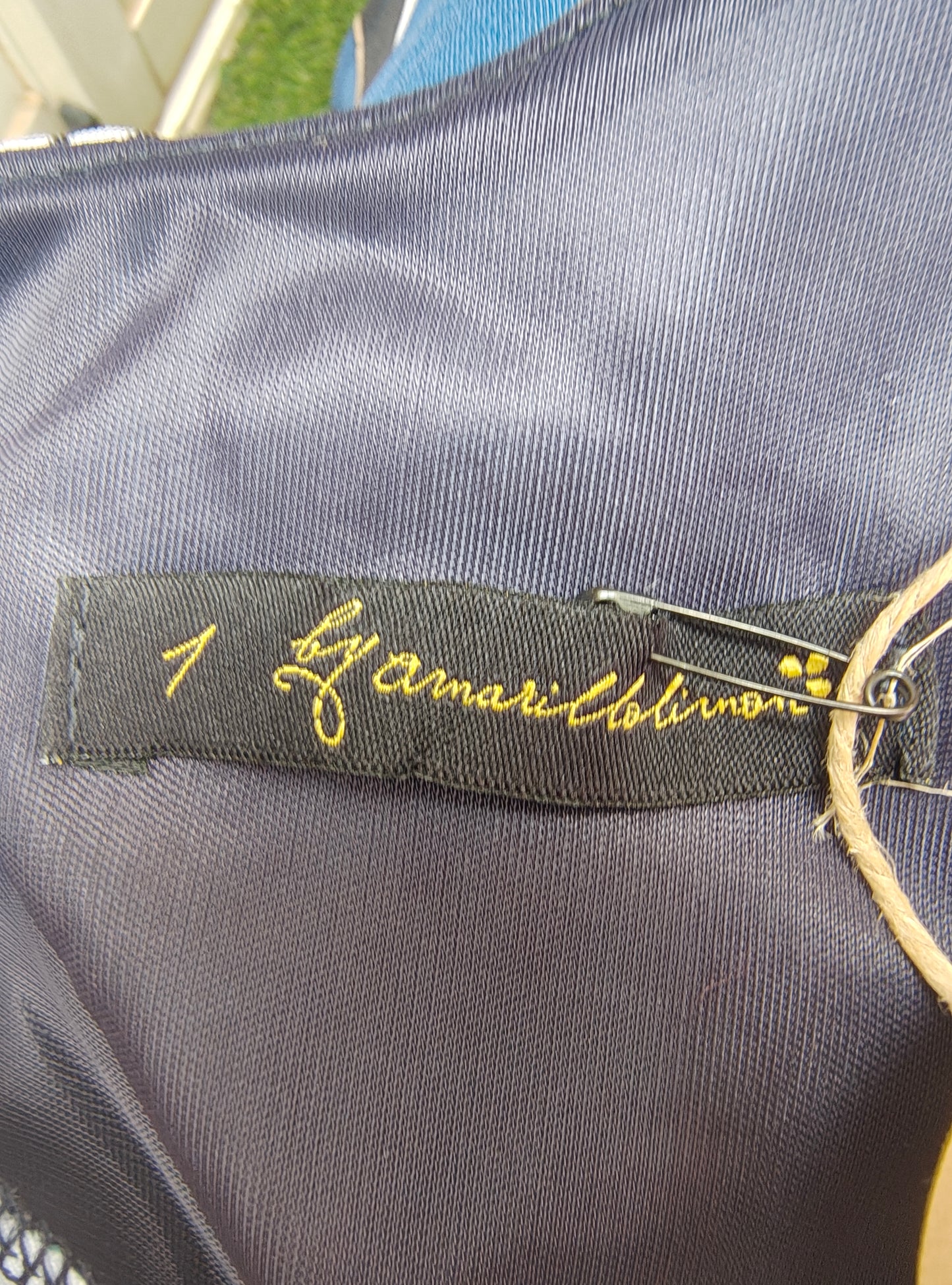 NUEVO – Top cruzado estampado azul AMARILLOLIMÓN (Talla EUR S)