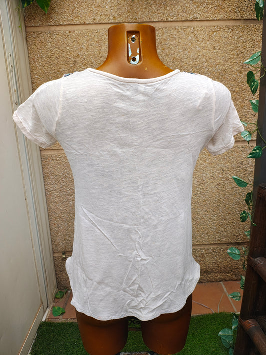 USADO – Camiseta estampada blanca Stradivarius (Talla EUR S)