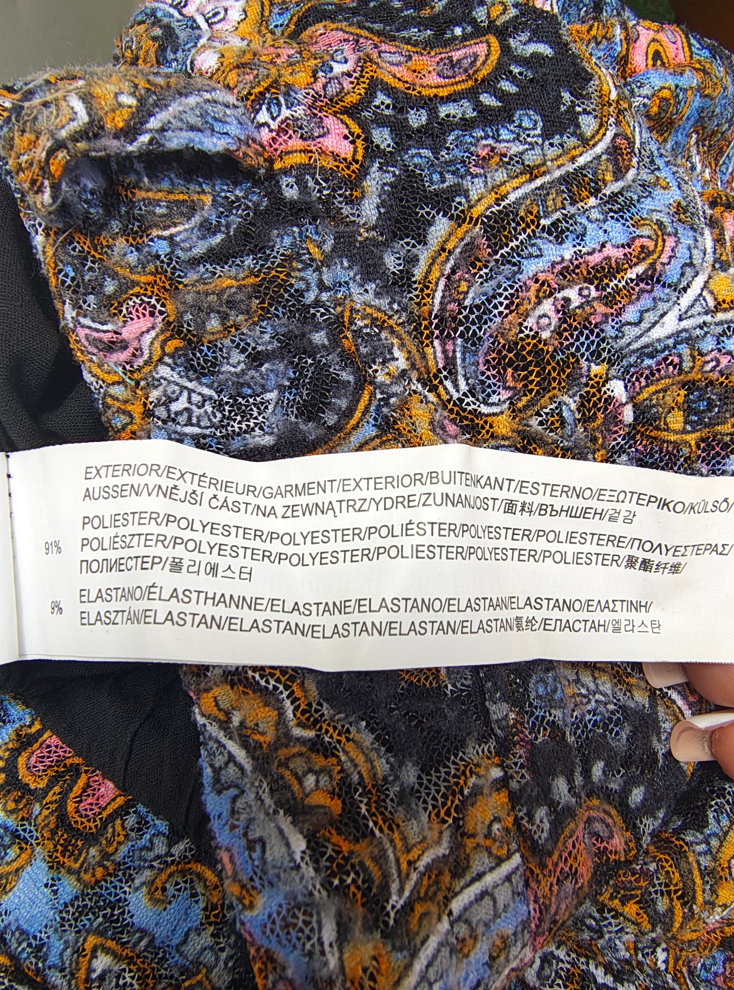 USADO – Falda corta fluida con estampado paisley Stradivarius (Talla S)