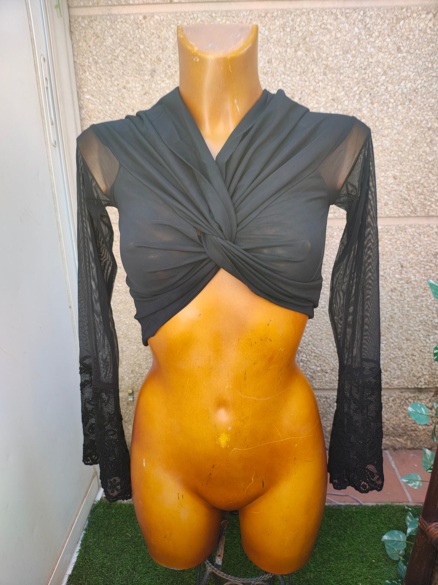 NUEVO – Top negro cruzado transparente con mangas de encaje Shirt Passion (Talla S)