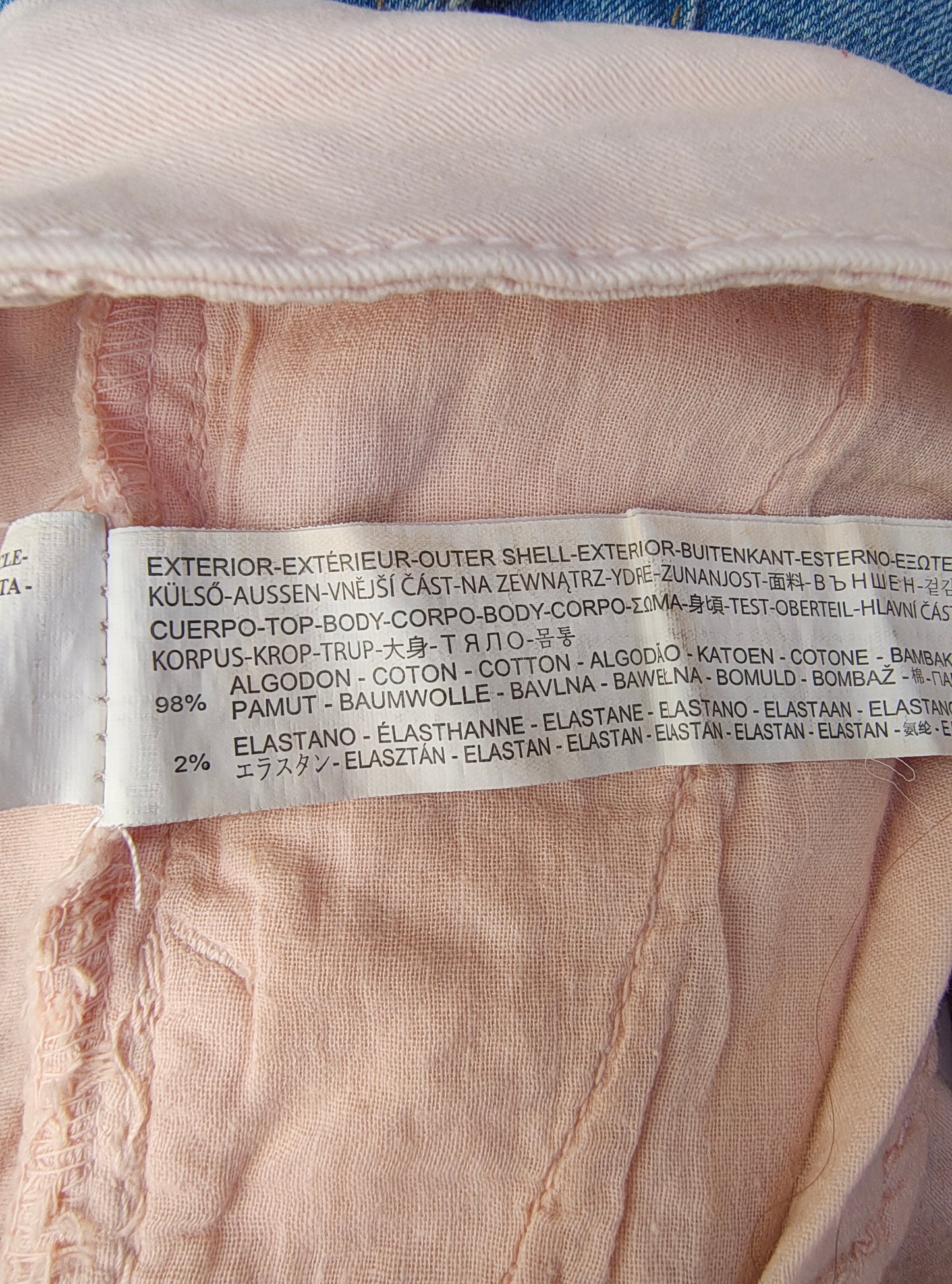 USADO – Shorts rosa pastel de algodón con bolsillos Stradivarius (Talla EUR 34)